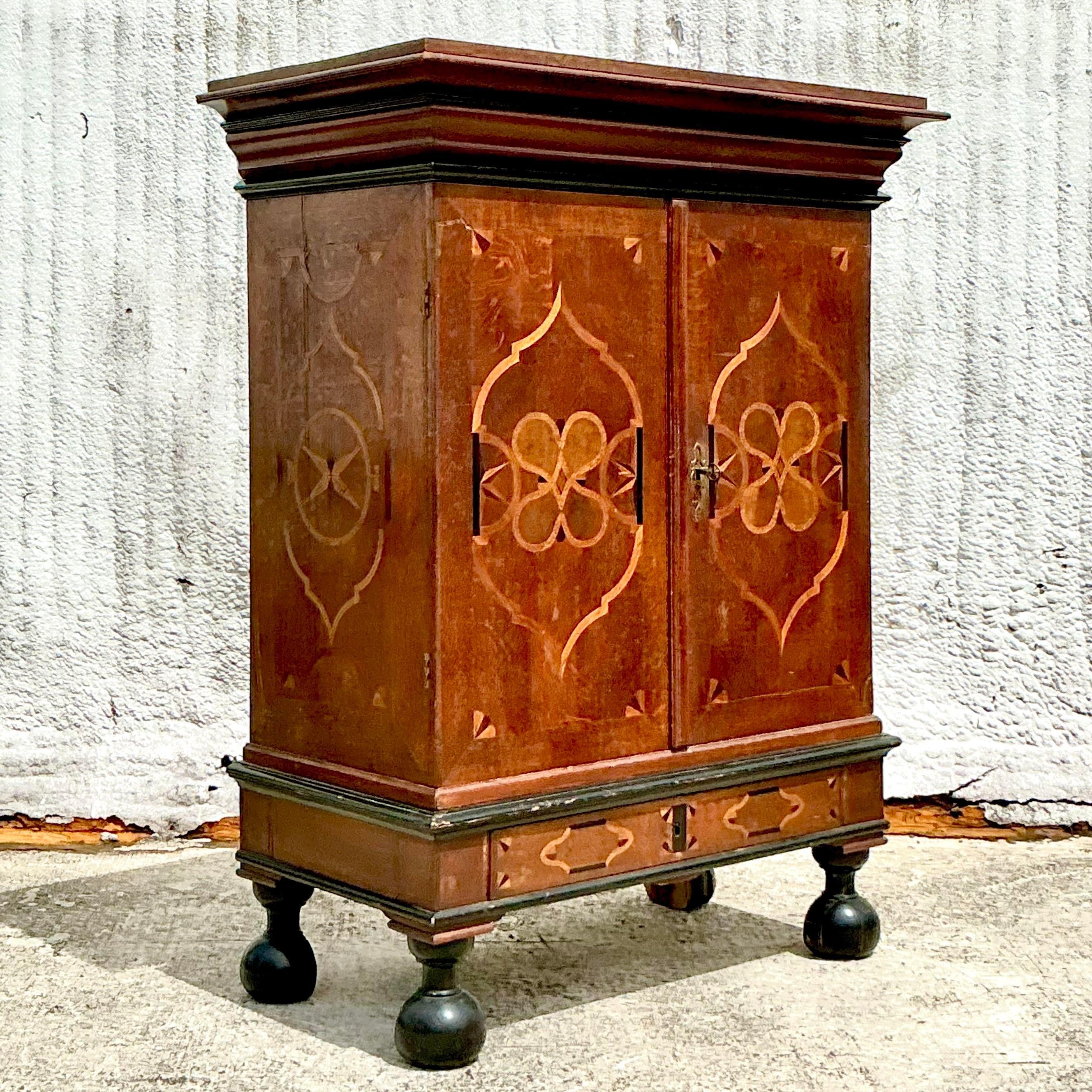 Vintage Dutch Inlay Cabinet im Angebot 2