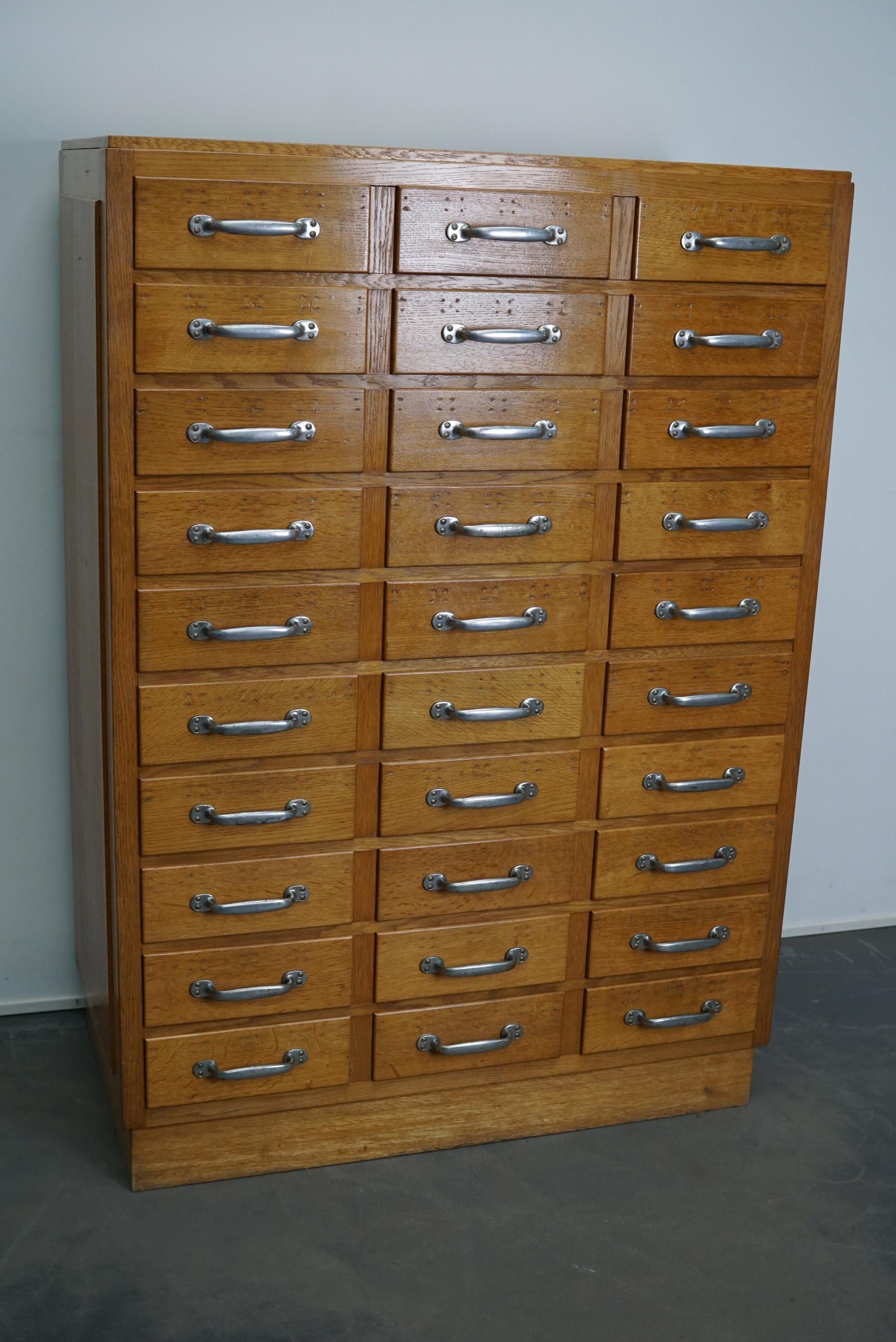 Vintage Dutch Oak Apothecary Cabinet, 1950s In Good Condition In Nijmegen, NL