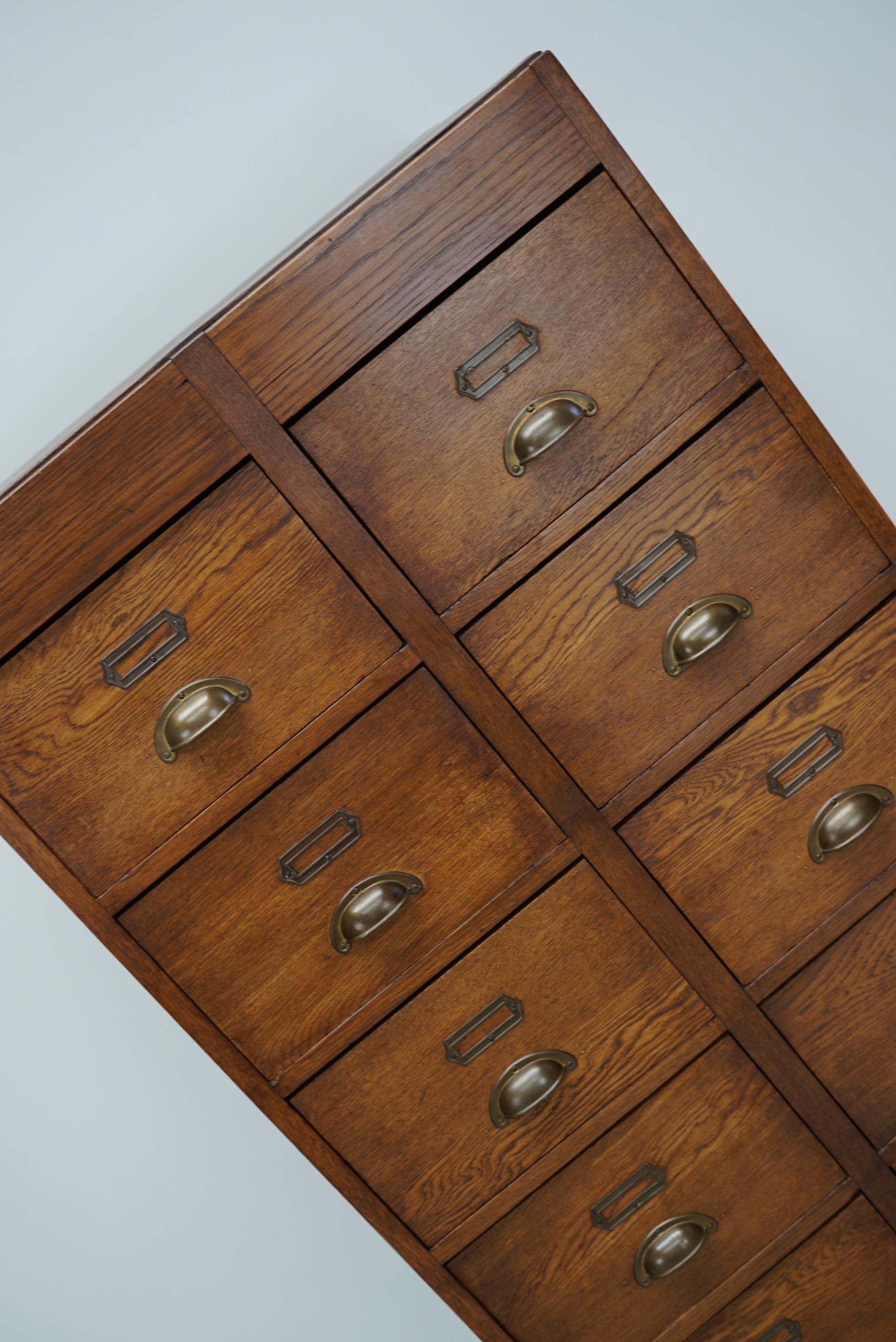 Meuble d'apothicaire / classeur vintage en Oak Oak, années 1930 en vente 5