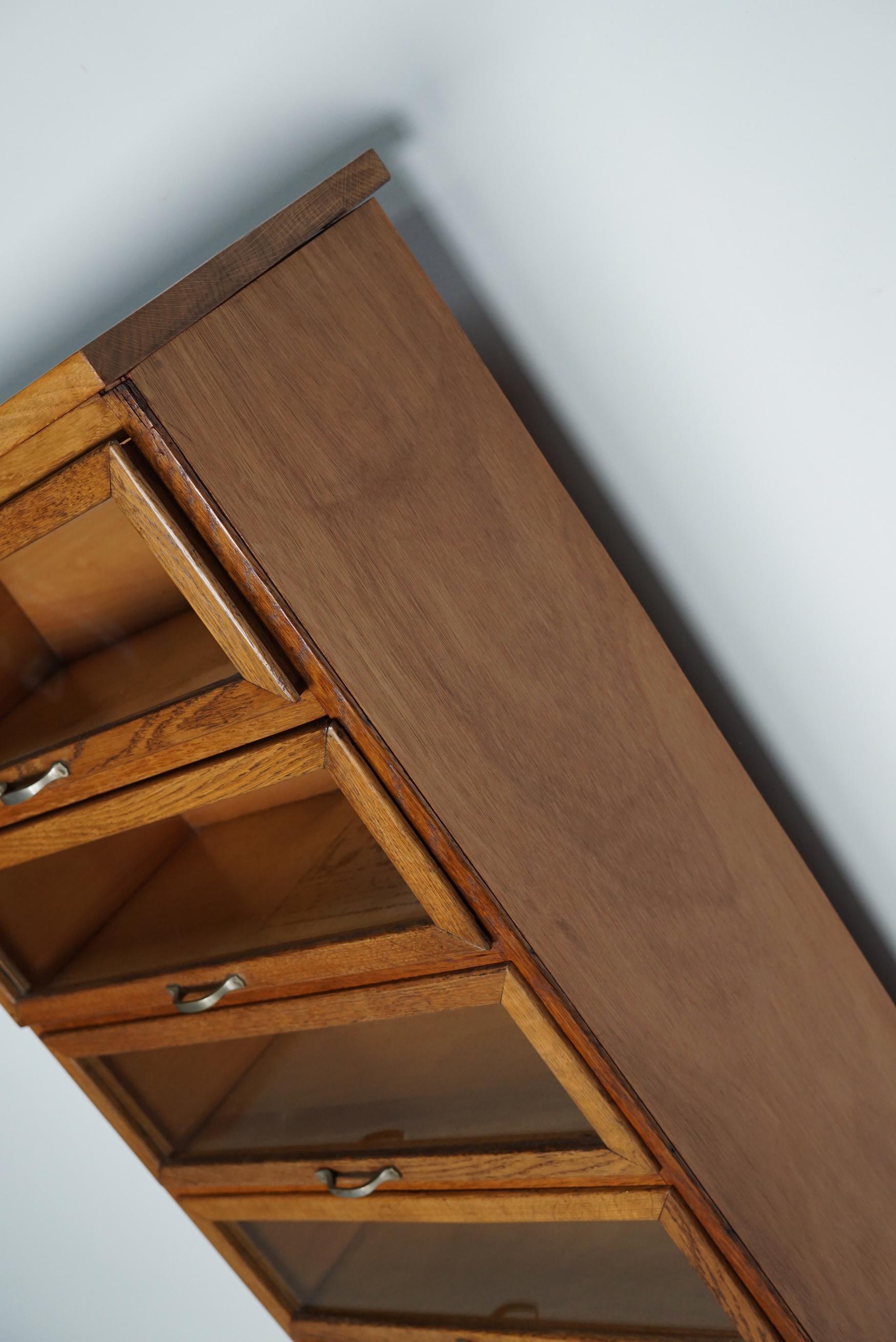 Armadietto / Vitrina di merceria olandese vintage in Oak, anni '50 8