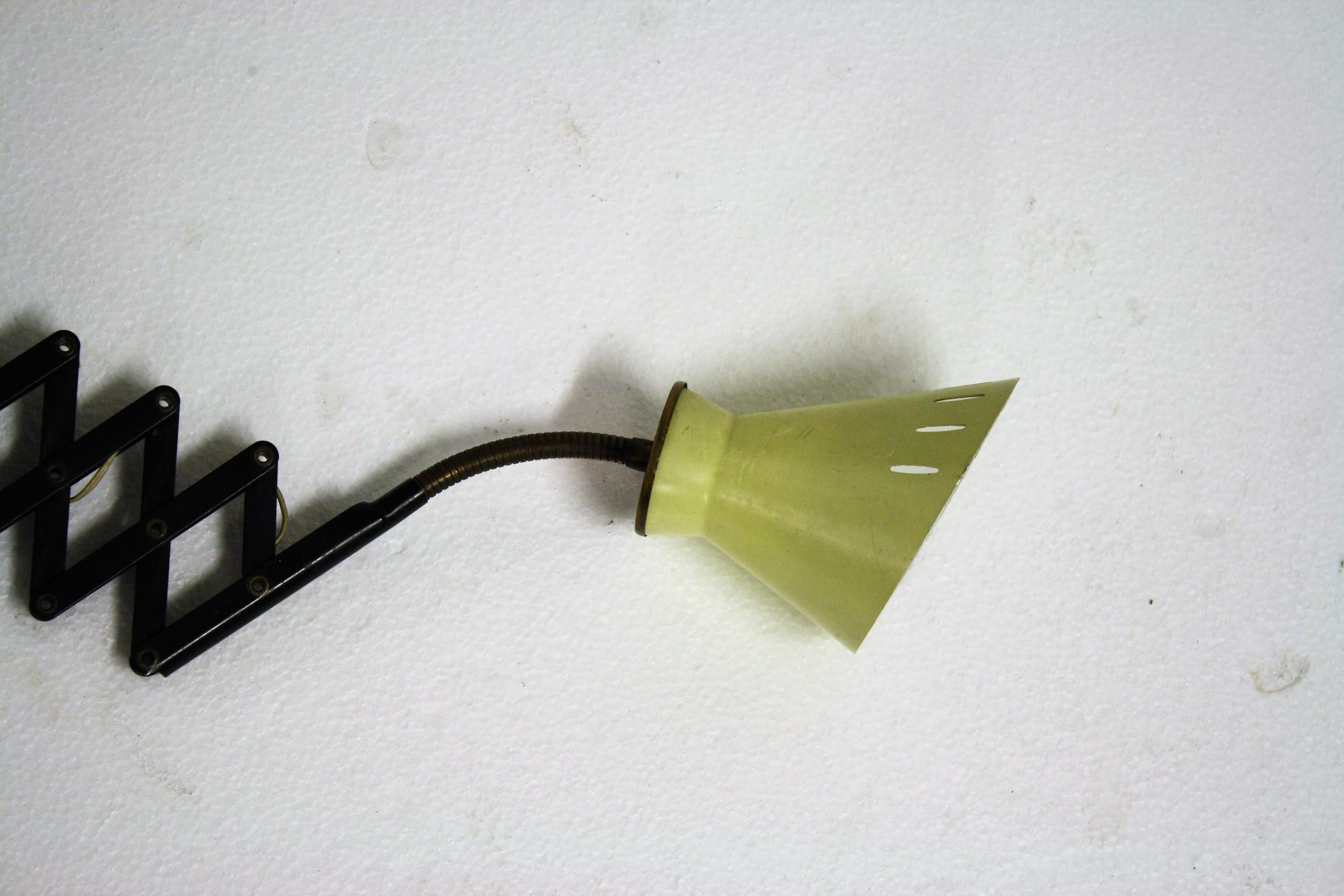 Vintage Dutch Scissor Lamp, 1950s In Good Condition For Sale In HEVERLEE, BE