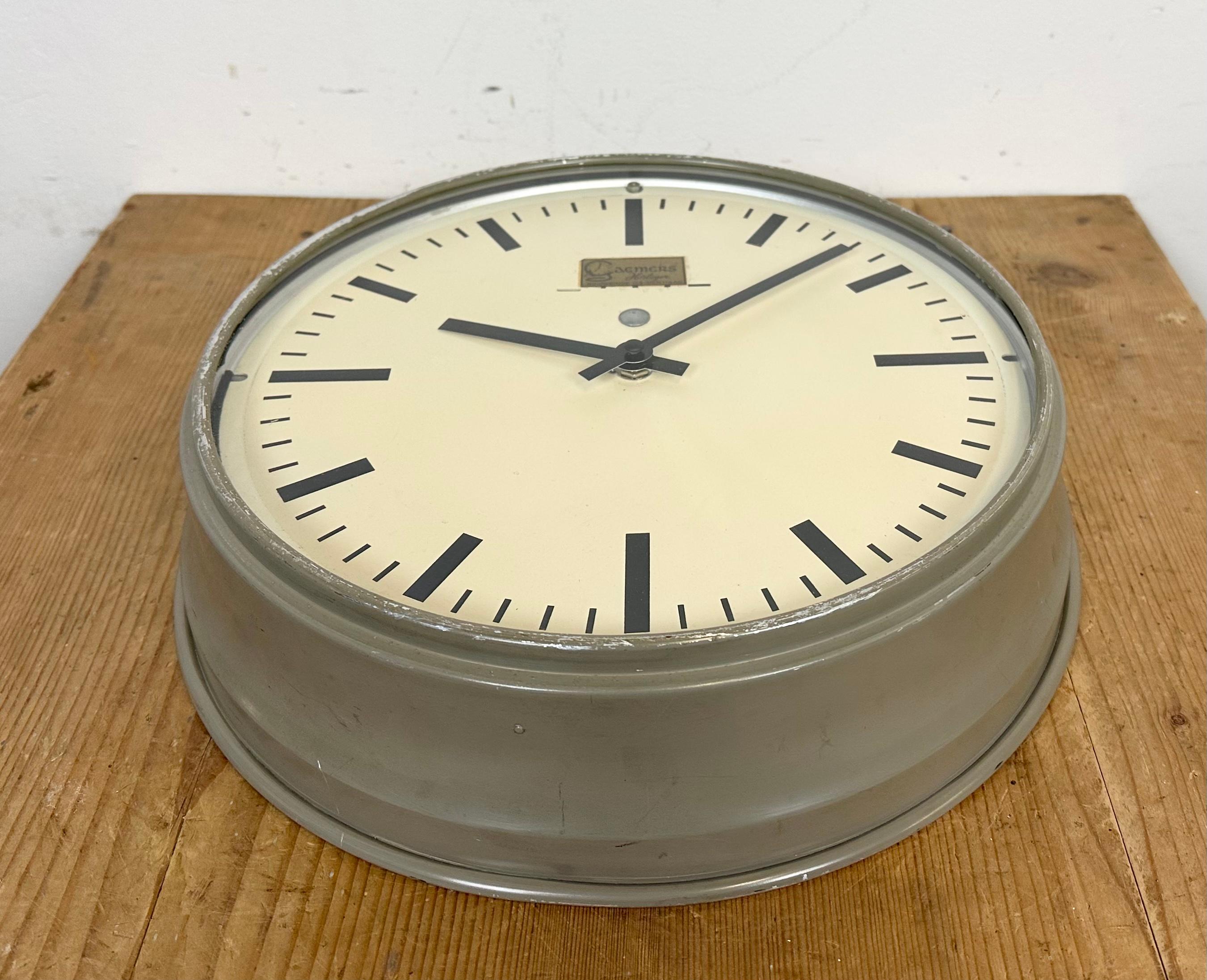 Vintage Dutch Wall Clock from Gaemers Horloger,  1950s For Sale 8