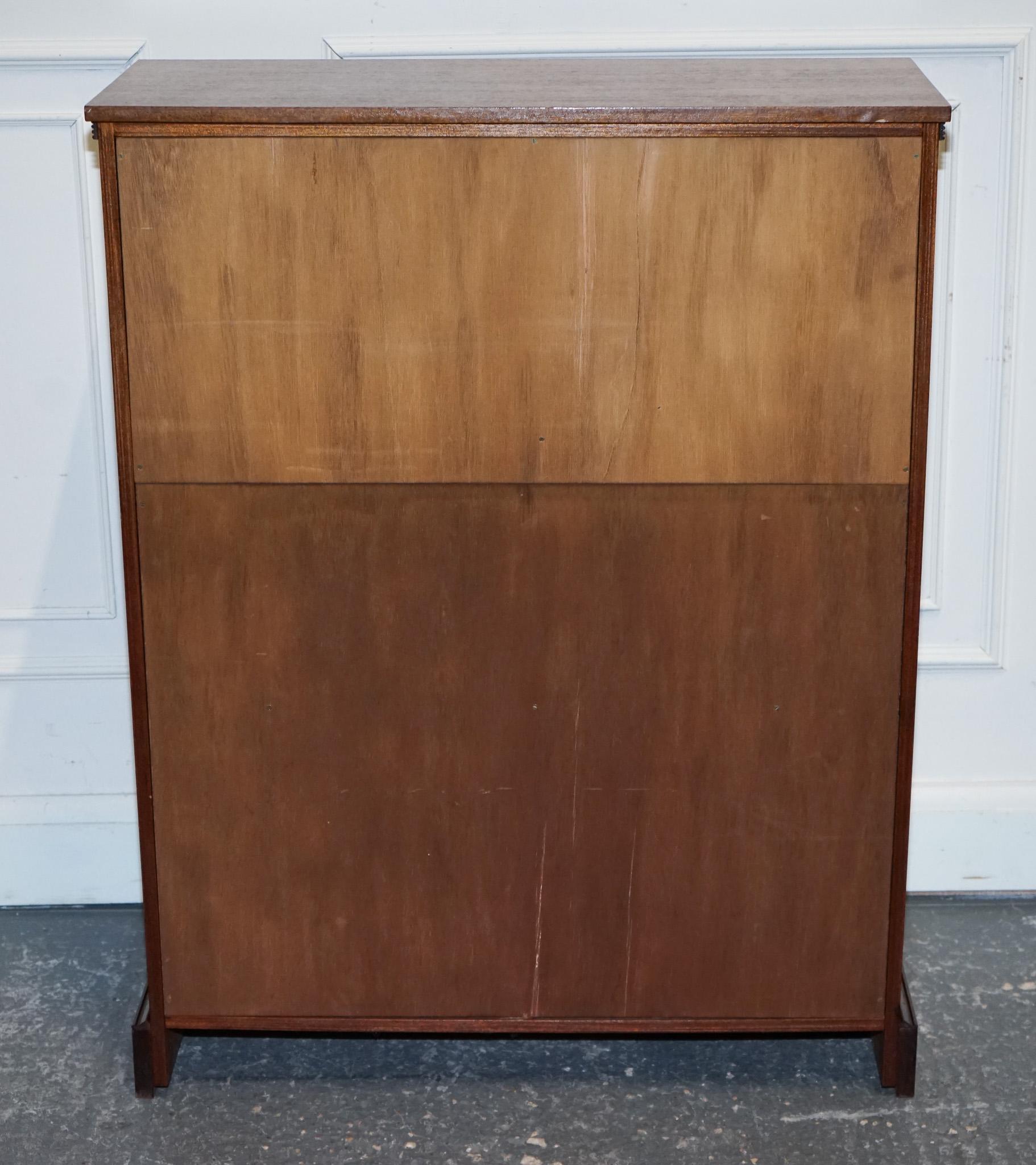 VINTAGE DWARF OPEN BOOKCASE WiTH FIXED SHELVES For Sale 5