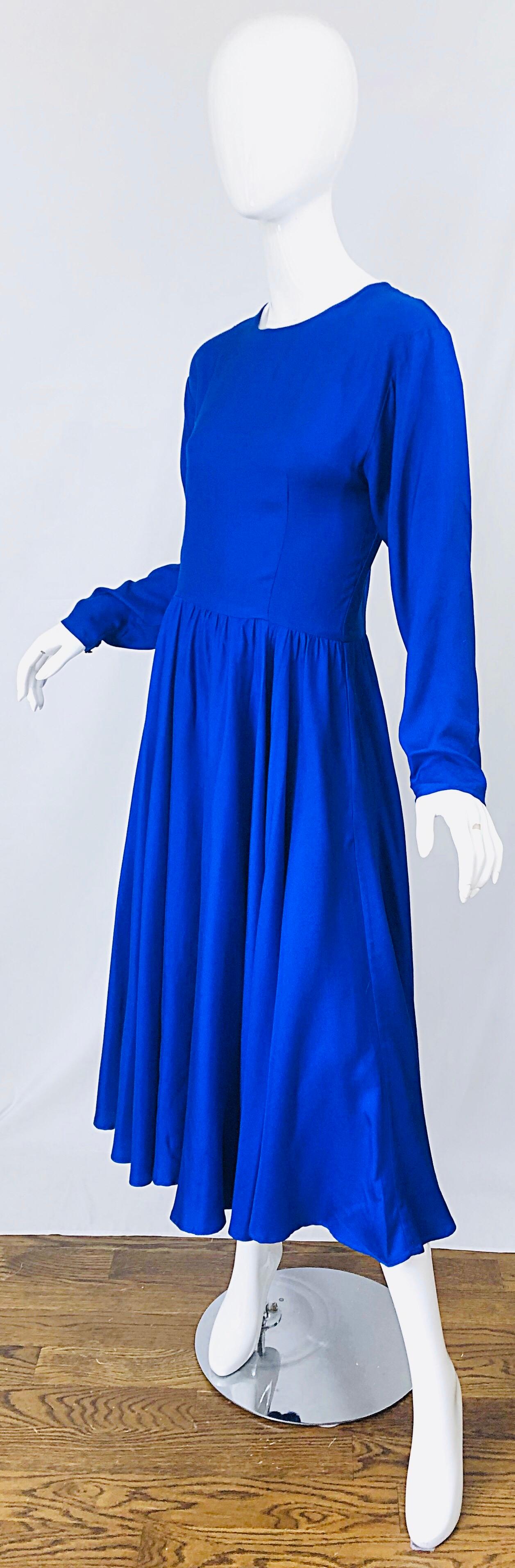 Women's Vintage Dynasty Royal Blue Size 8 / 10 1970s Royal Bue Silk 70s Midi Dress