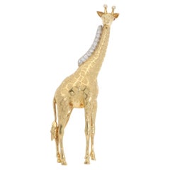 Vintage E. Wolfe & Co. Diamond Giraffe Brooch in Yellow Gold
