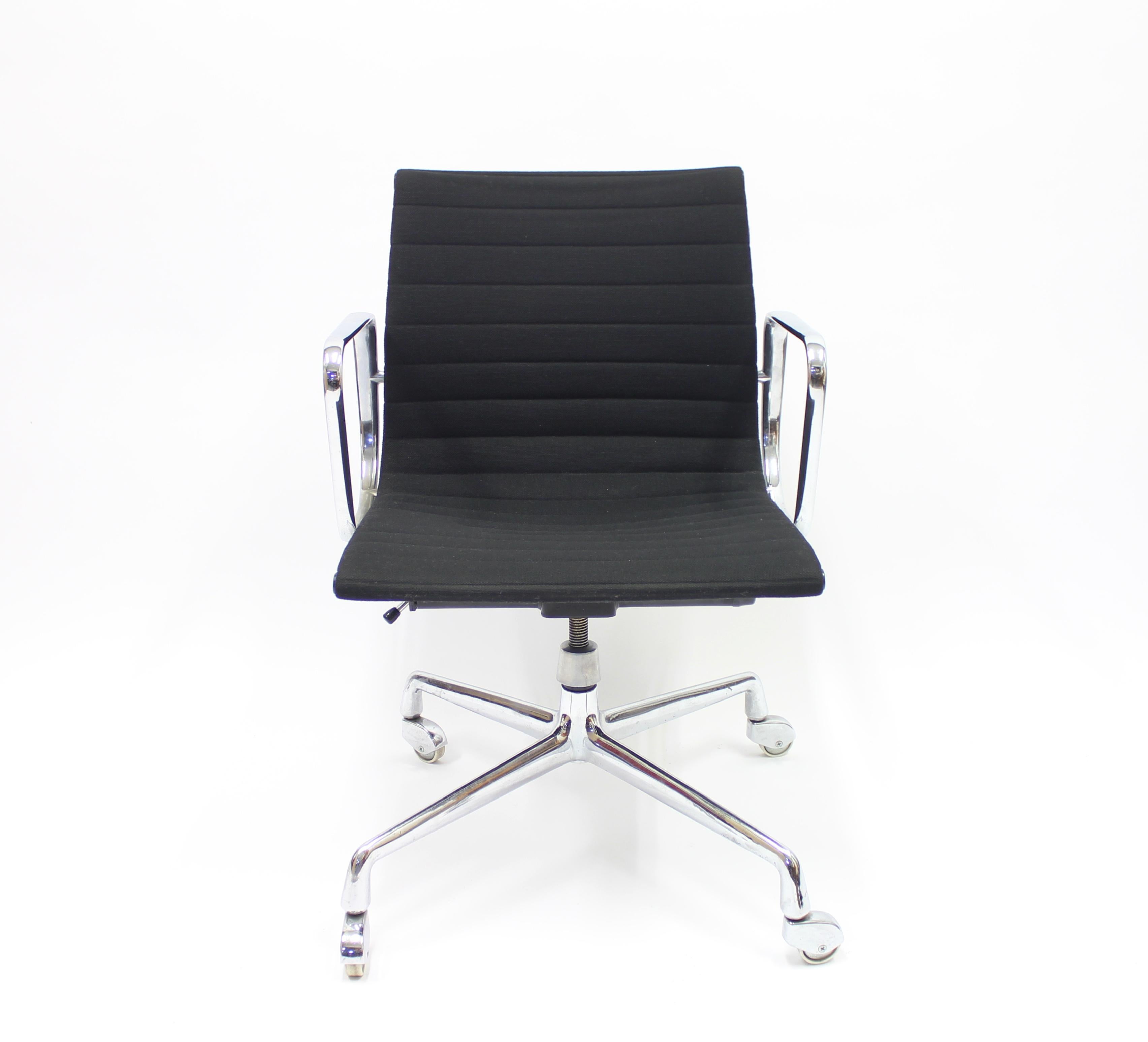 ea117 office chair