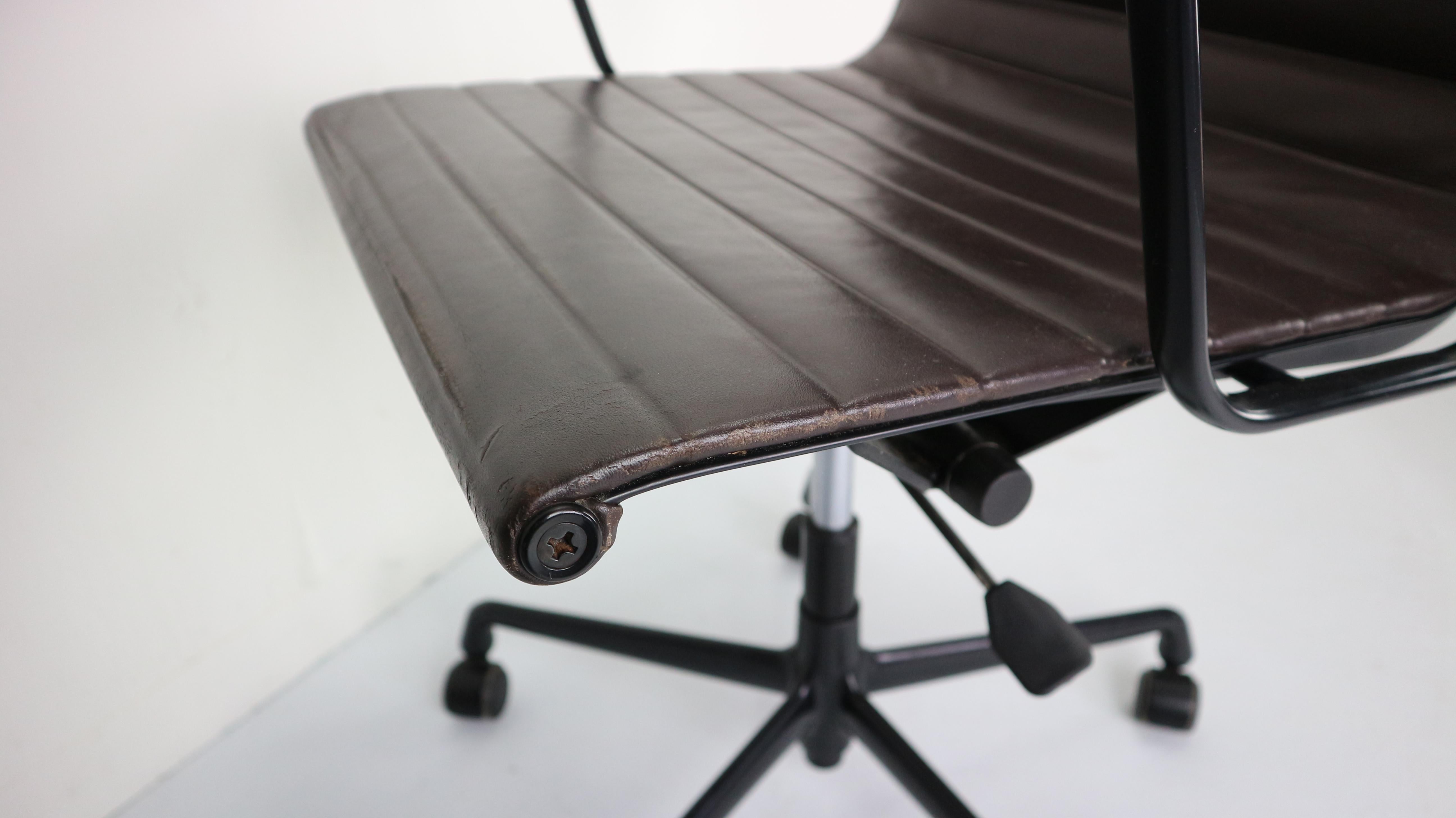 Vintage EA 117 Office Chair by Charles Eames for Vitra in Leather 9