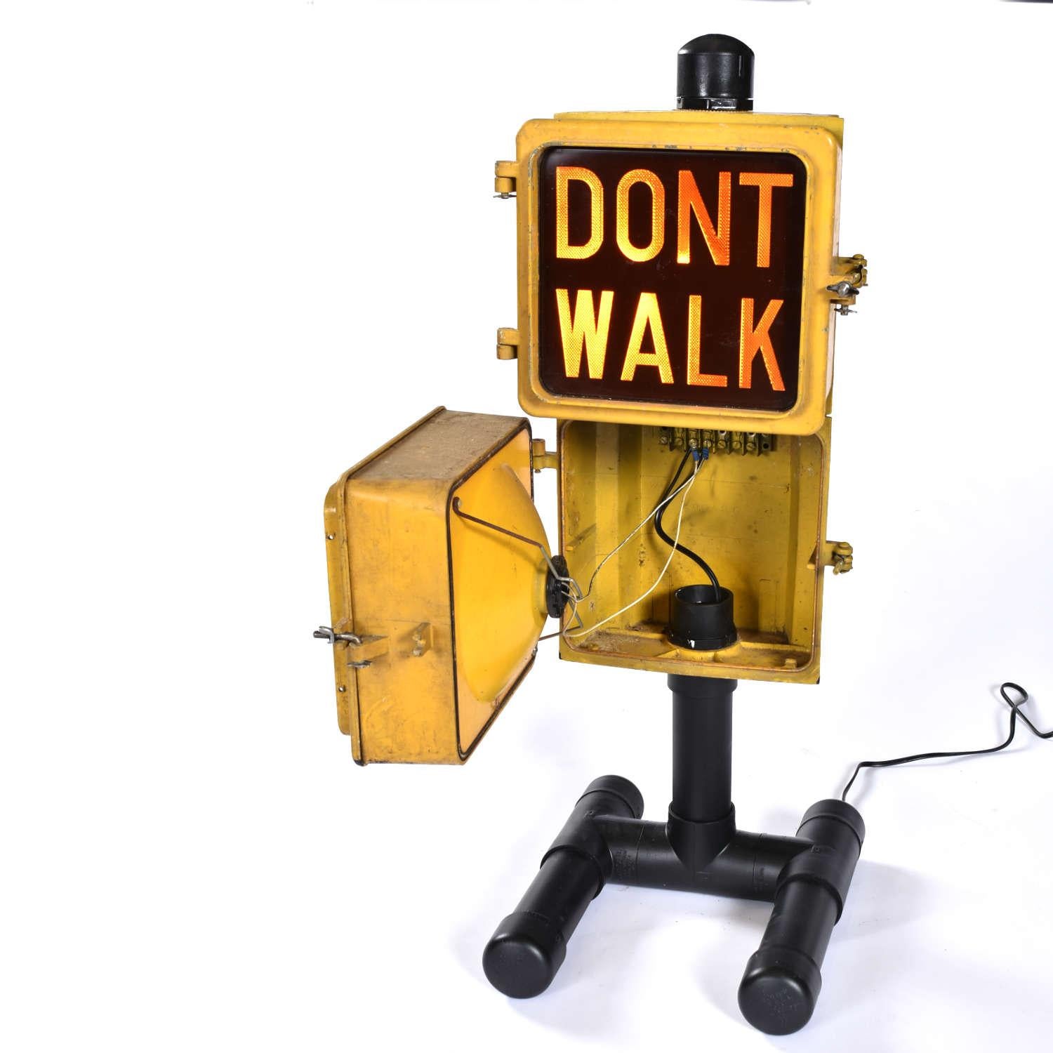 American Vintage Eagle Walk Don’t Walk Signal Traffic Light Table Lamp For Sale