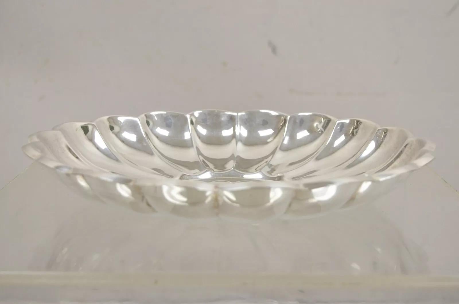 Vintage By By Modern Scalloped Rim Silver Plated Round Fruit Bowl Platter. Circa Late 20th Century. Dimensions : 2