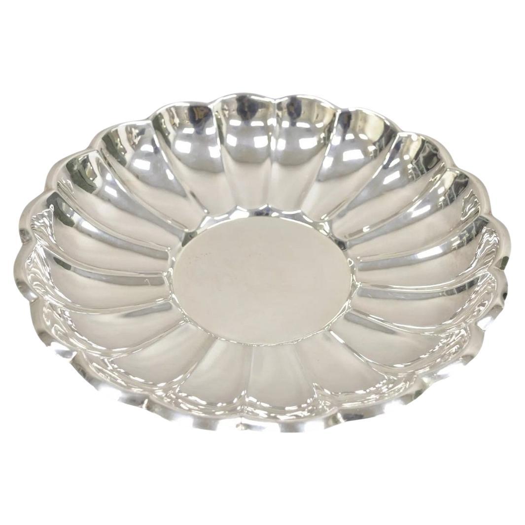 Plato frutero redondo con borde festoneado chapado en plata Vintage Eales Modern