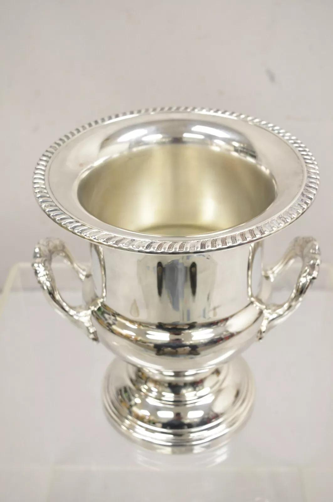 Copa trofeo vintage Eales de estilo victoriano bañada en plata Cubitera enfriadora de champán. Mediados del siglo XX. Medidas: 10