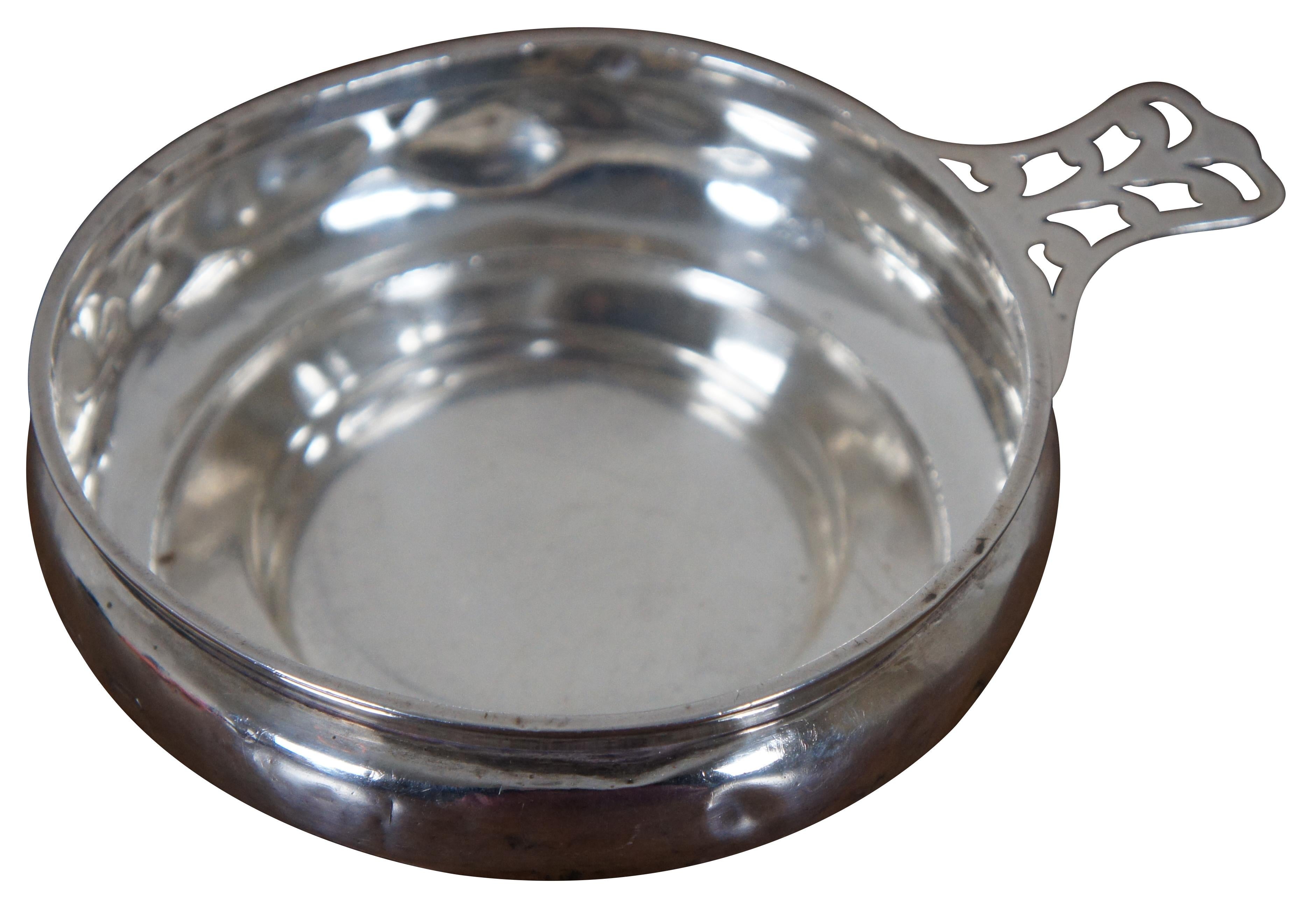 Vintage Elgin American Manufacturing sterling silver 925 number 2066 porringer bowl with pierced handle. Engraved with the initials JDSG.

