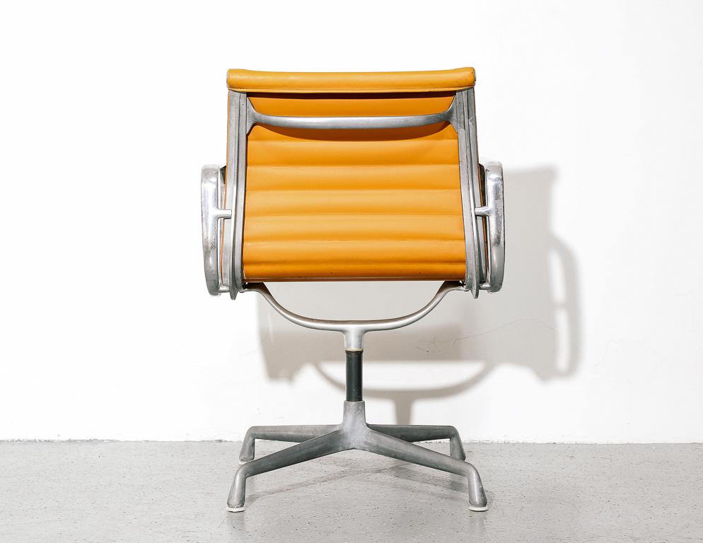 Vintage Eames Aluminum Group Chair in Orange Naugahyde 2