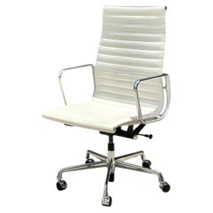 Vintage Eames For Herman Miller Aluminum Group Management Chair