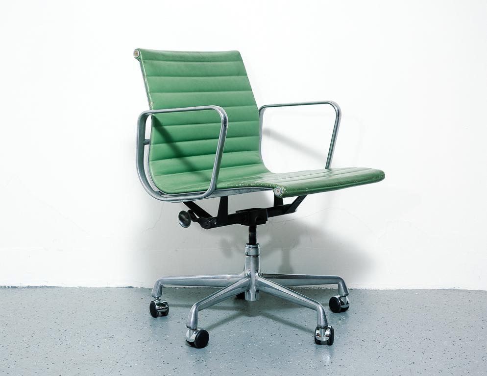 vintage herman miller office chair