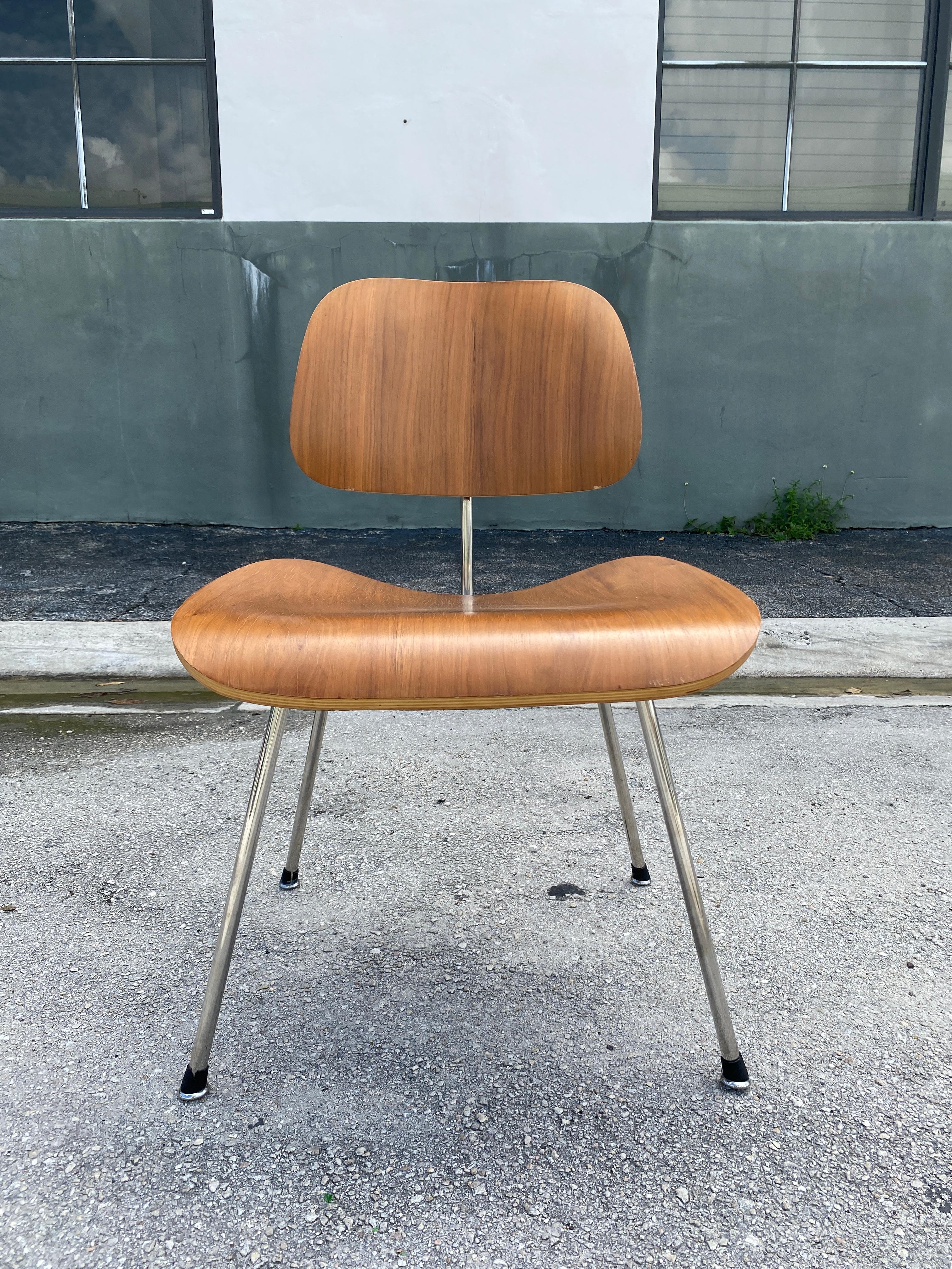 Vintage Eames for Herman Miller Molded Plywood DCM Chairs, Set of 4 For Sale 5