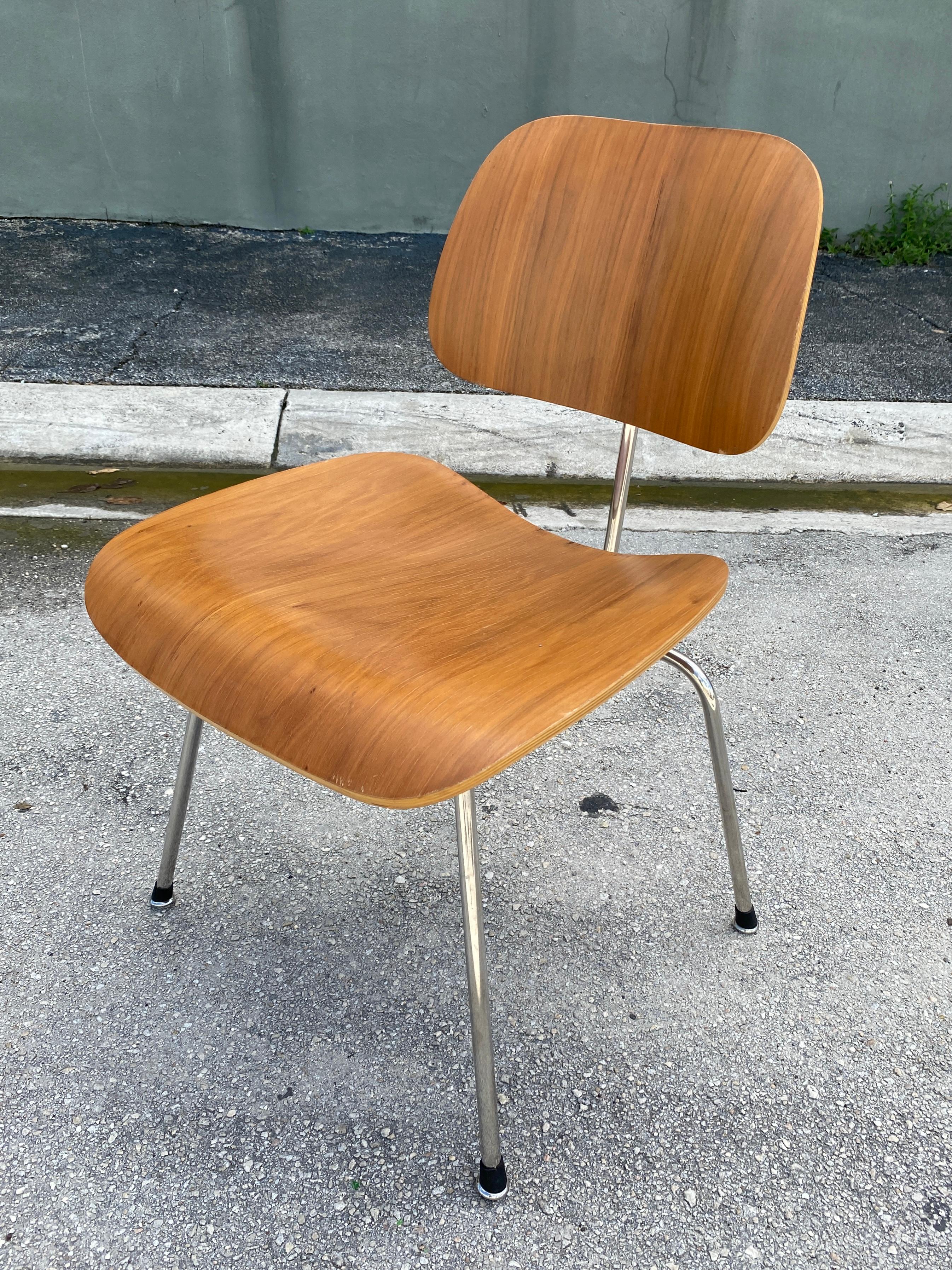 Vintage Eames for Herman Miller Molded Plywood DCM Chairs, Set of 4 For Sale 6
