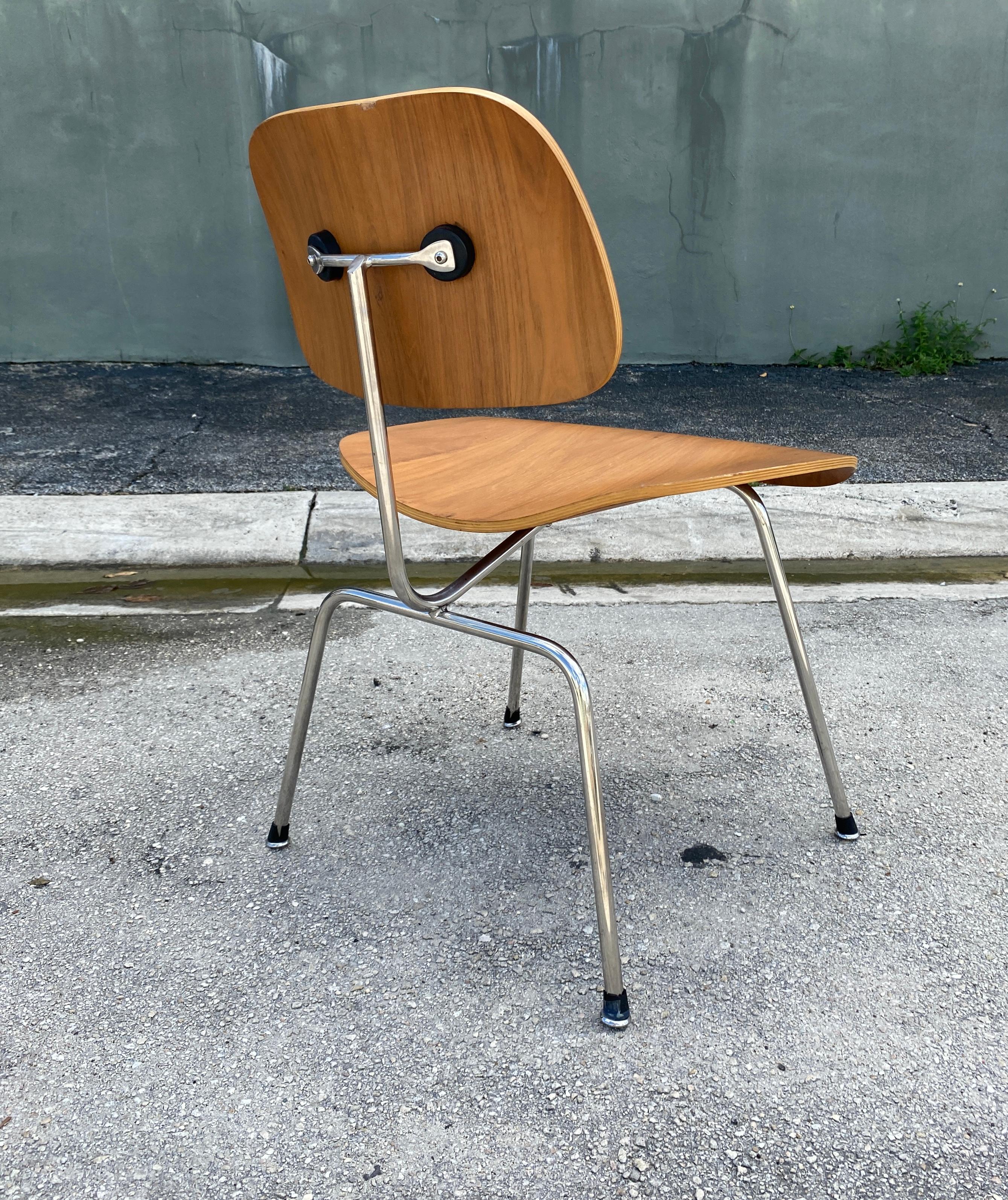 Vintage Eames for Herman Miller Molded Plywood DCM Chairs, Set of 4 For Sale 2