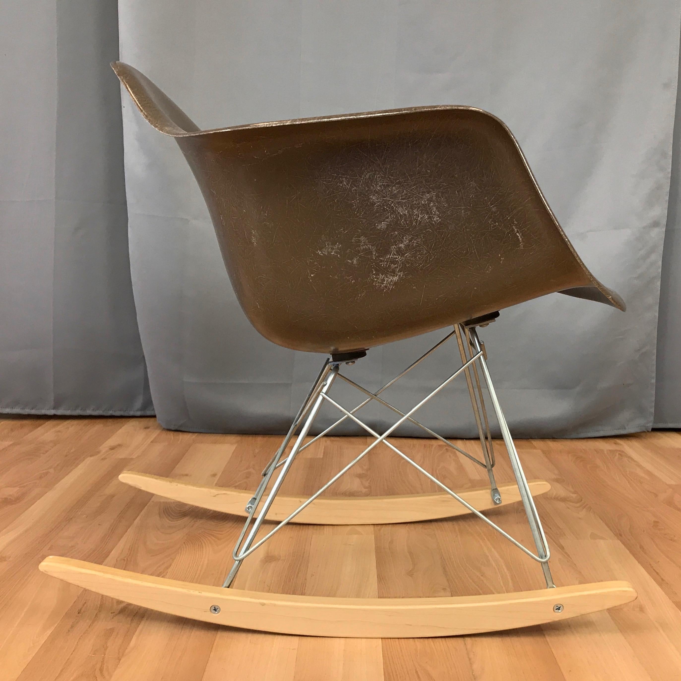 Vintage Eames for Herman Miller RAR Rocking Chair In Good Condition In San Francisco, CA