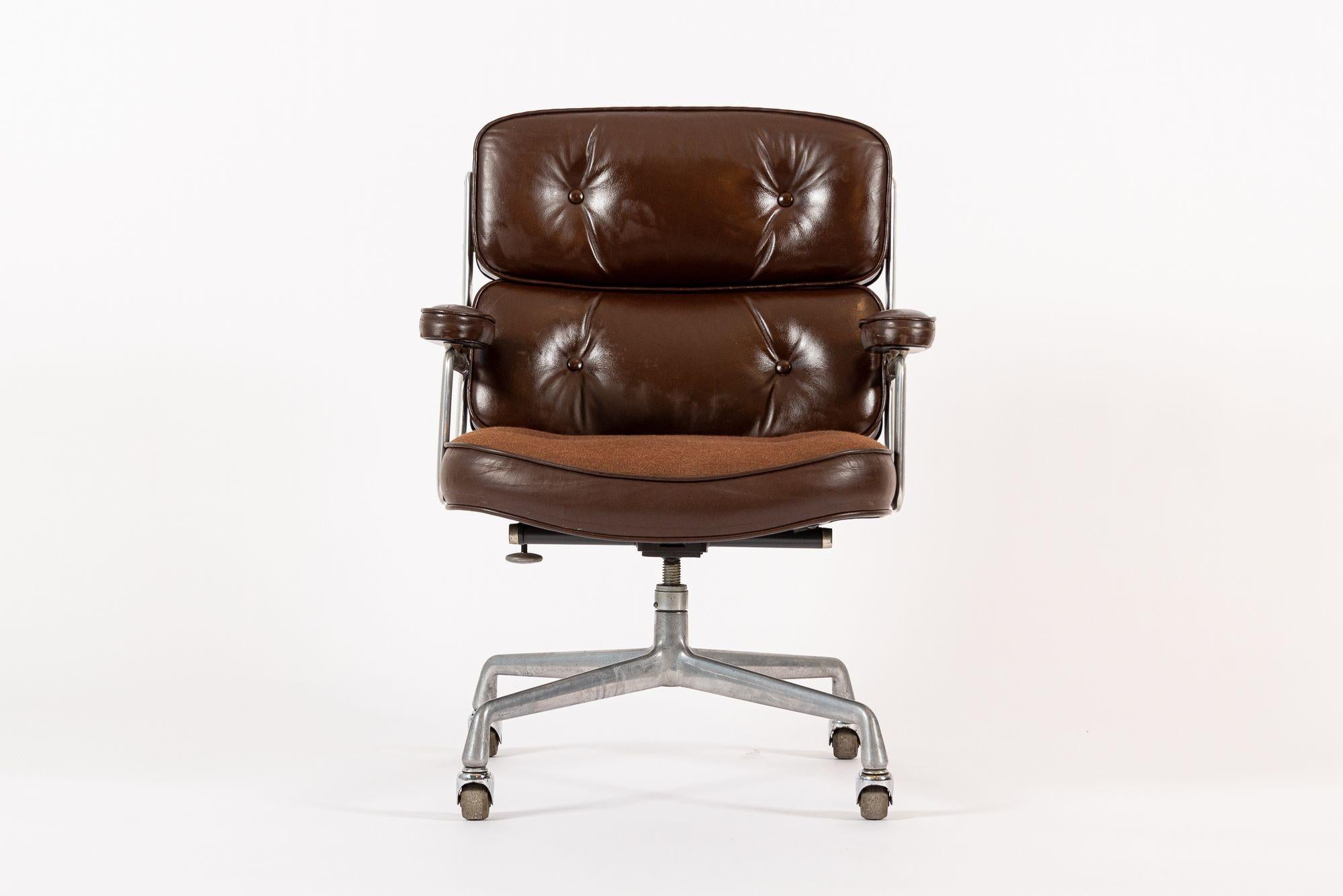 Chaise de bureau vintage Eames pour Herman Miller Time Life Brown 1978 4