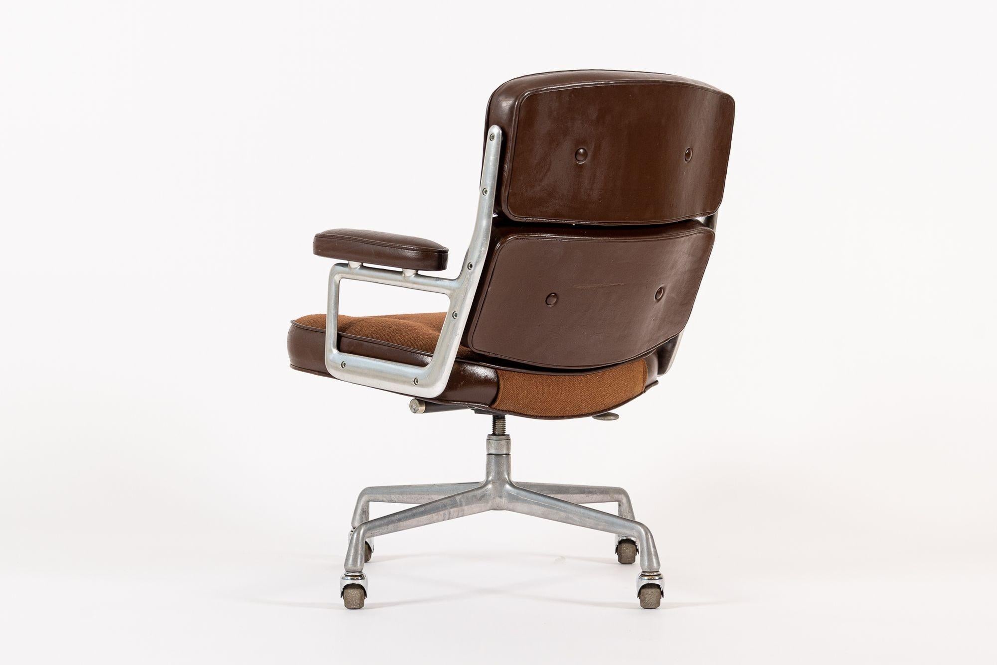 Chaise de bureau vintage Eames pour Herman Miller Time Life Brown 1978 5