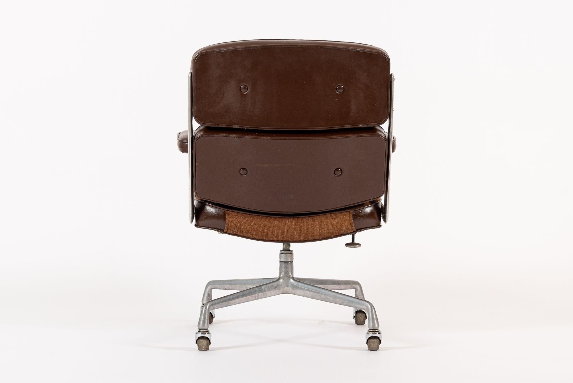 Fin du 20e siècle Chaise de bureau vintage Eames pour Herman Miller Time Life Brown 1978