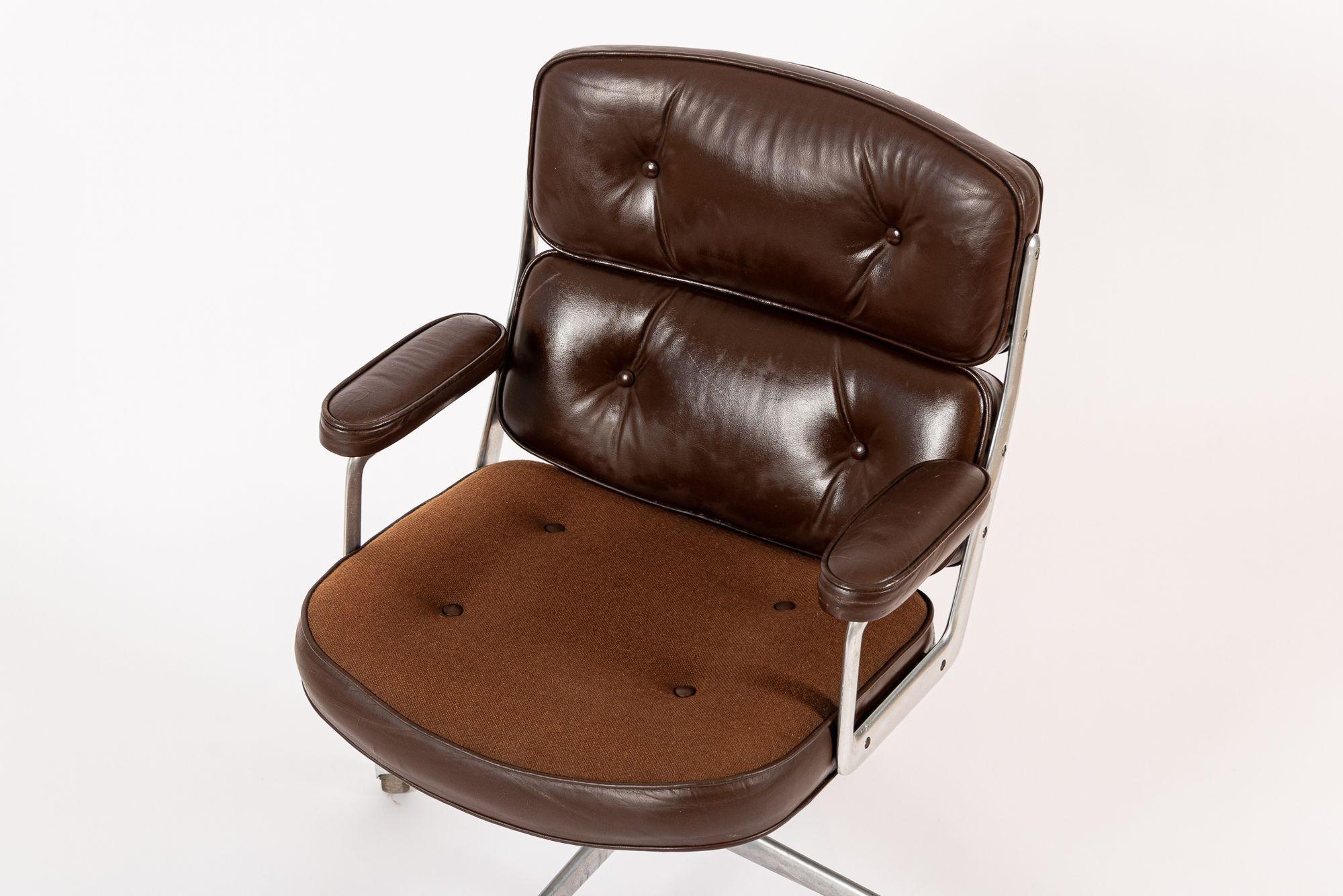 Chaise de bureau vintage Eames pour Herman Miller Time Life Brown 1978 1