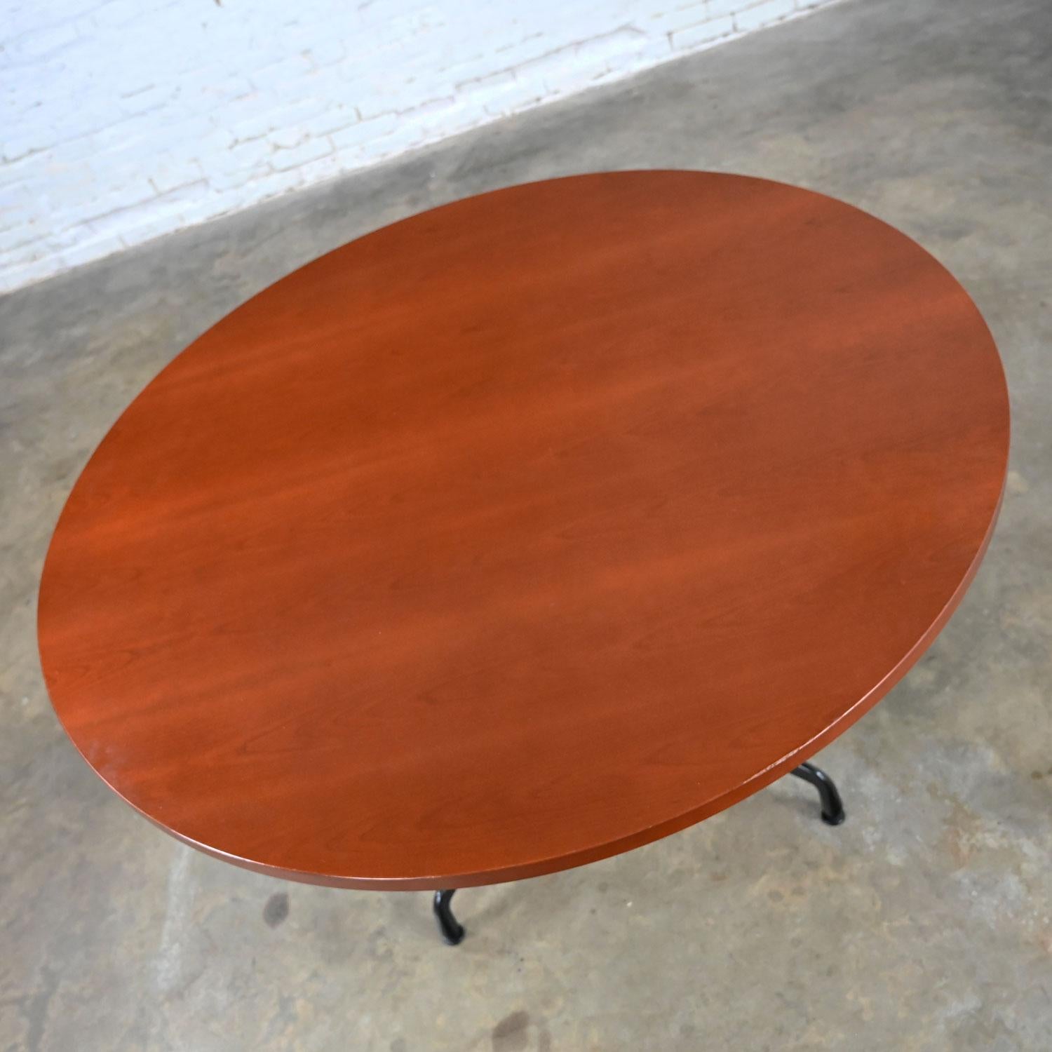 Mid-Century Modern Eames Herman Miller Dark Cherry Round Top Table Universal Pedestal Base For Sale