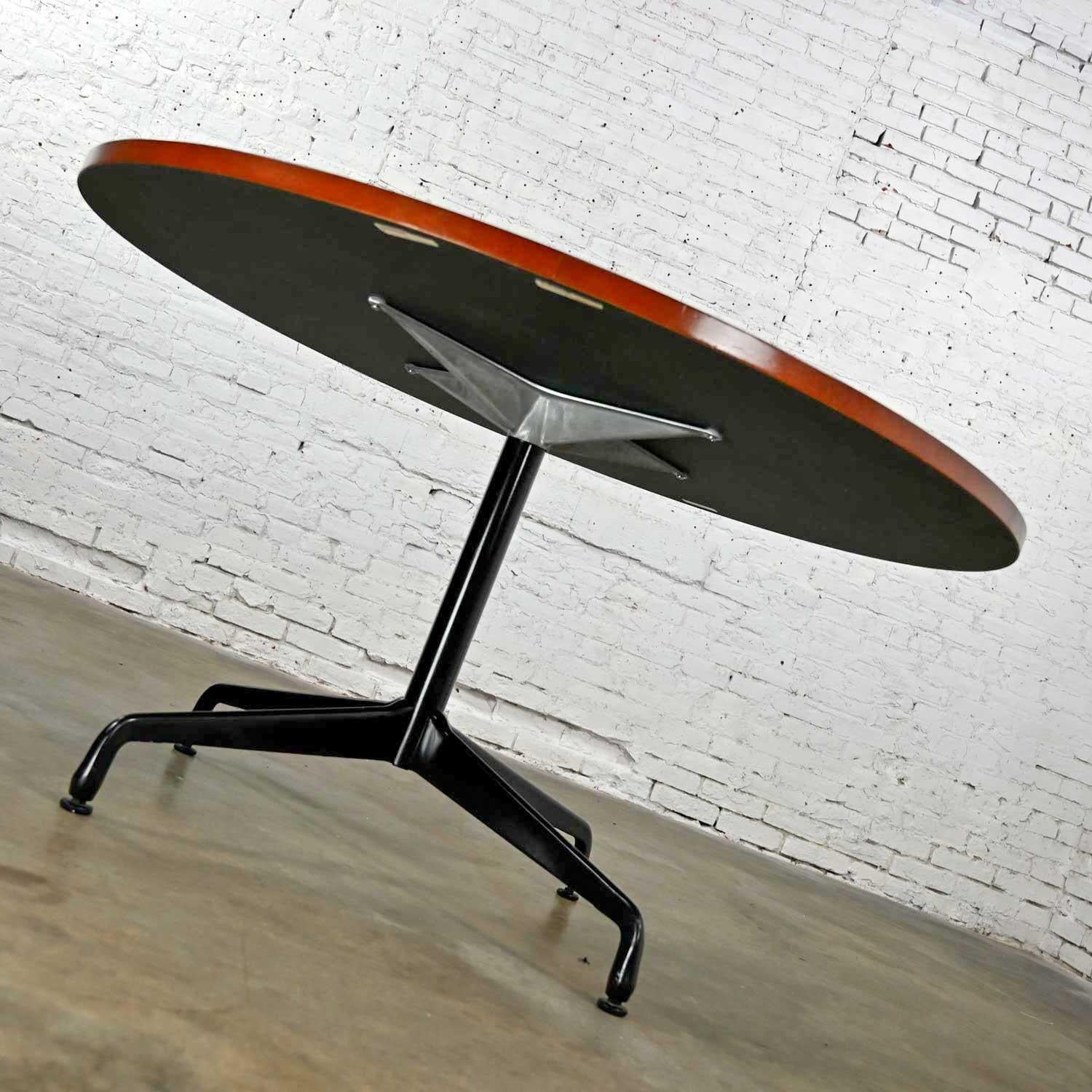 American Eames Herman Miller Dark Cherry Round Top Table Universal Pedestal Base For Sale