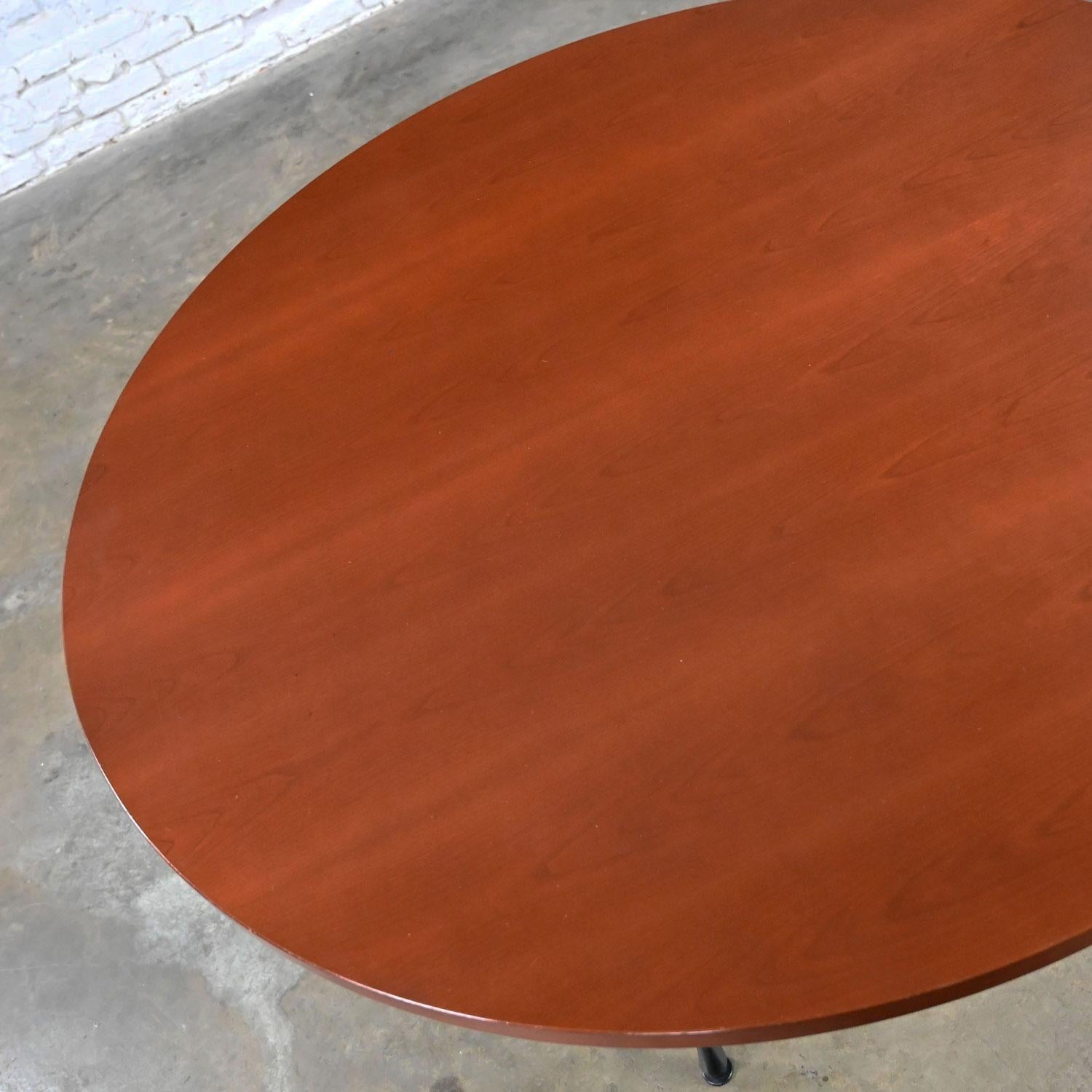Eames Herman Miller Dark Cherry Round Top Table Universal Pedestal Base In Good Condition For Sale In Topeka, KS