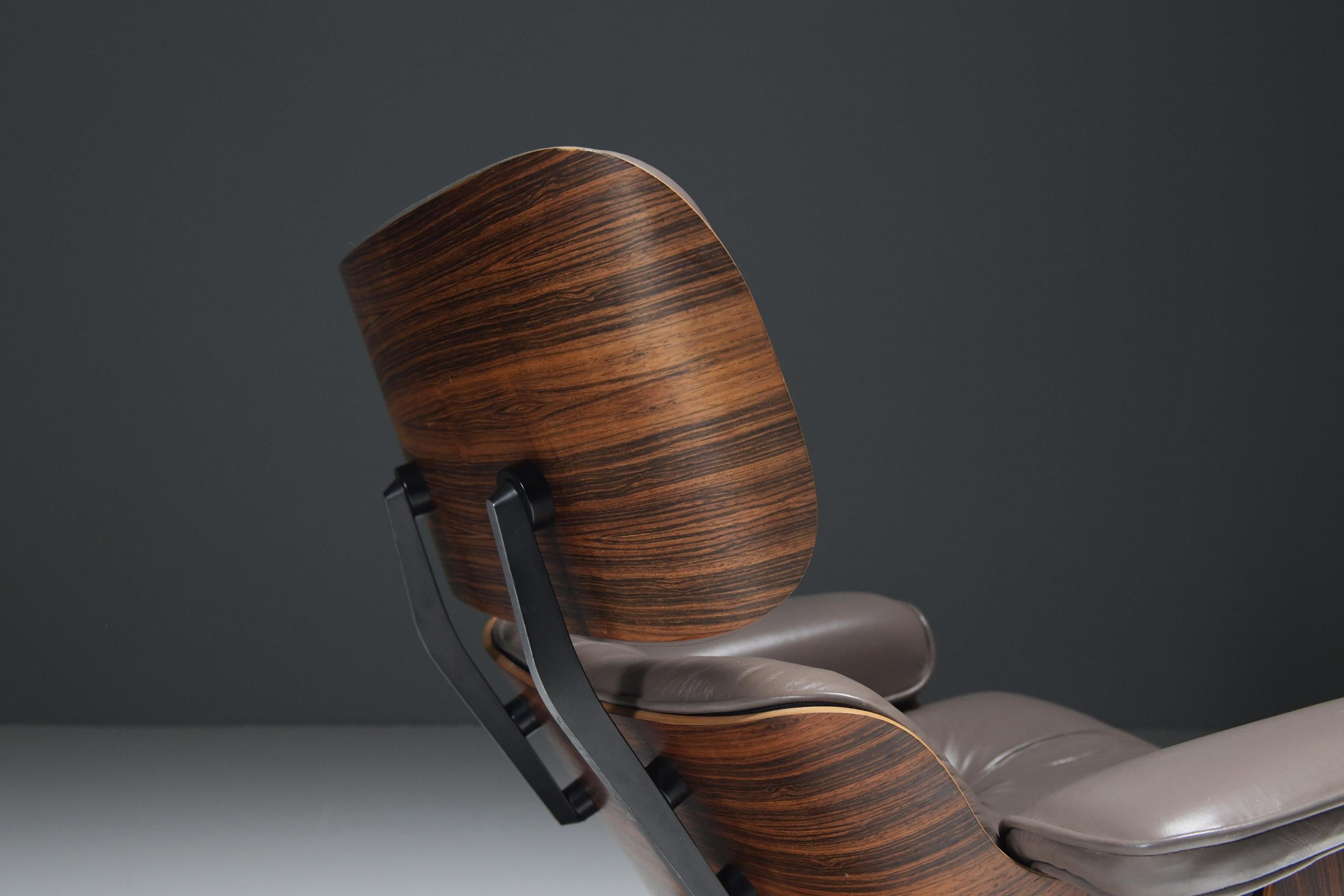 Sedia da salotto e pouf Eames d'epoca di Charles and Ray Eames per Herman Miller in vendita 5