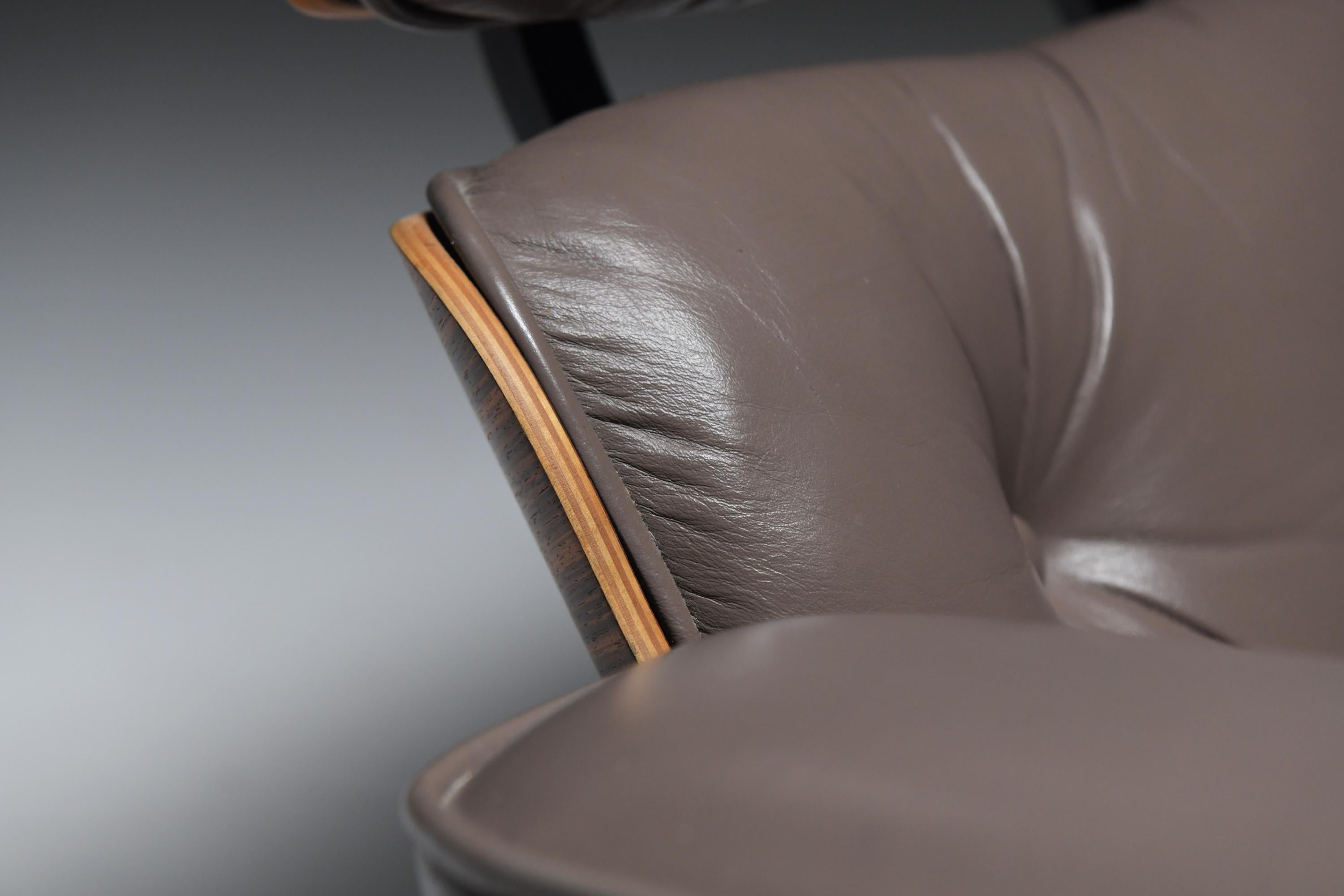 Sedia da salotto e pouf Eames d'epoca di Charles and Ray Eames per Herman Miller in vendita 3