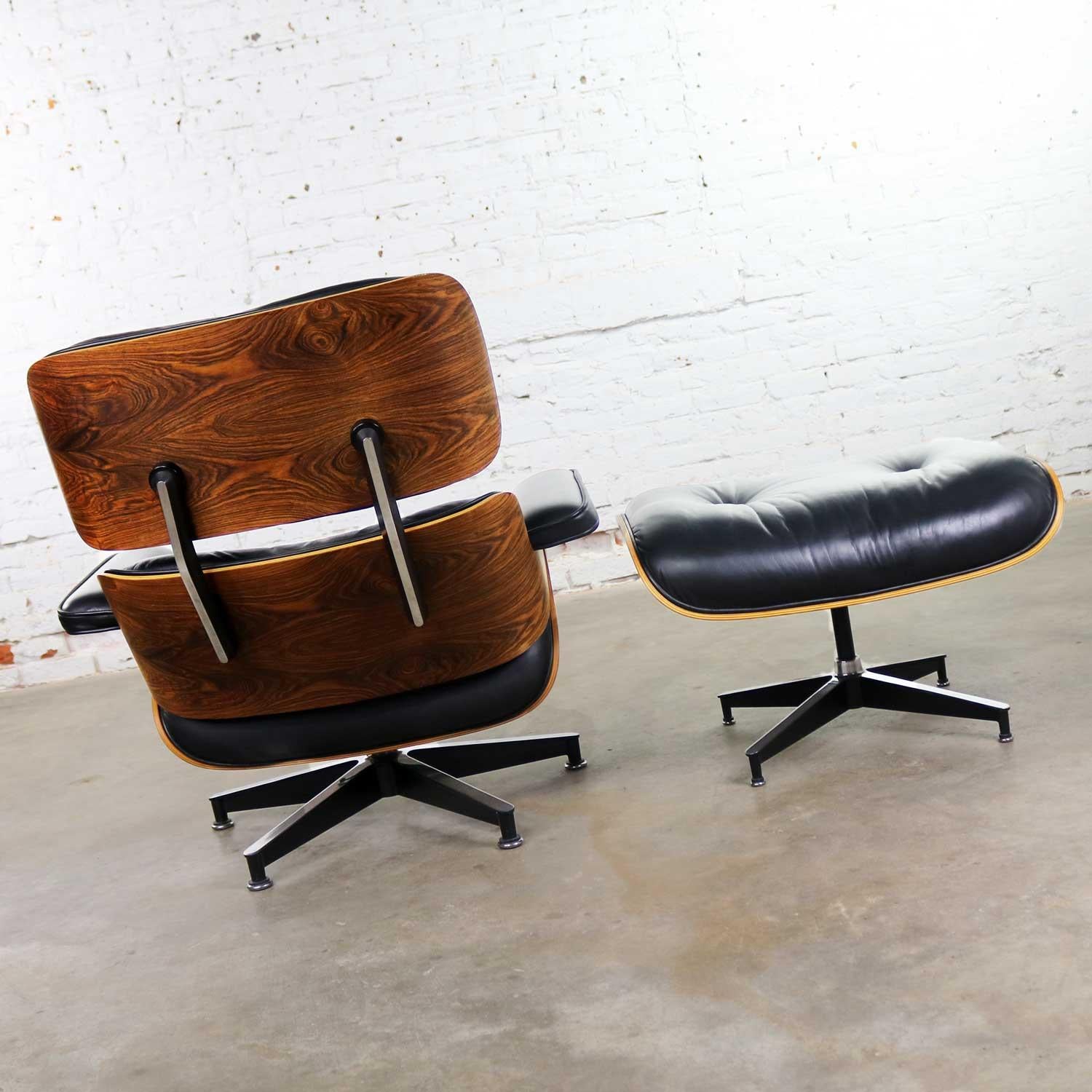 Mid-Century Modern Vintage Eames Lounge Chair & Ottoman in Black Leather & Rosewood Herman Miller