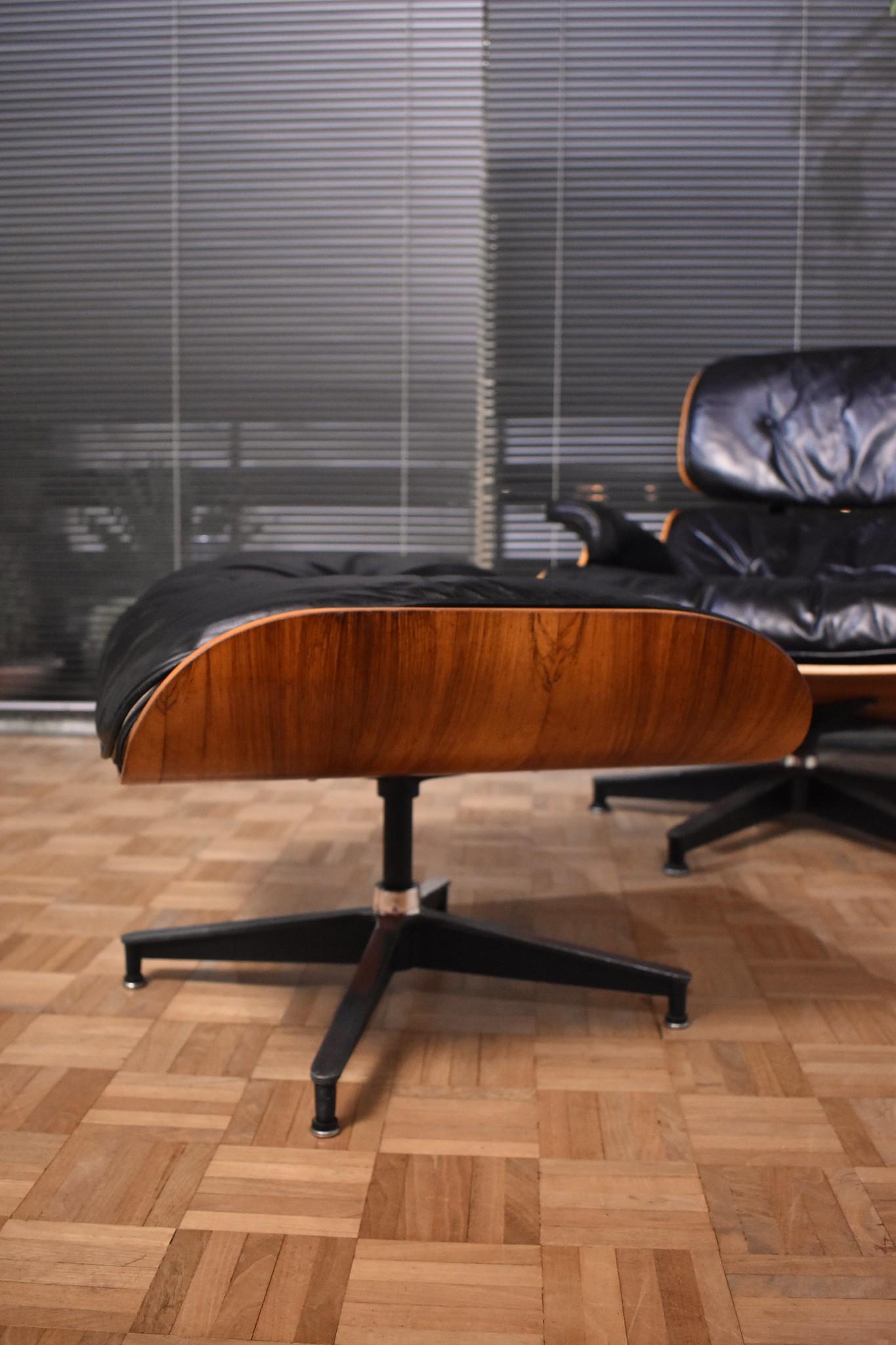 Leather Vintage Eames Lounge Chair & Ottoman Second Generation Feather Cushions Rosewood