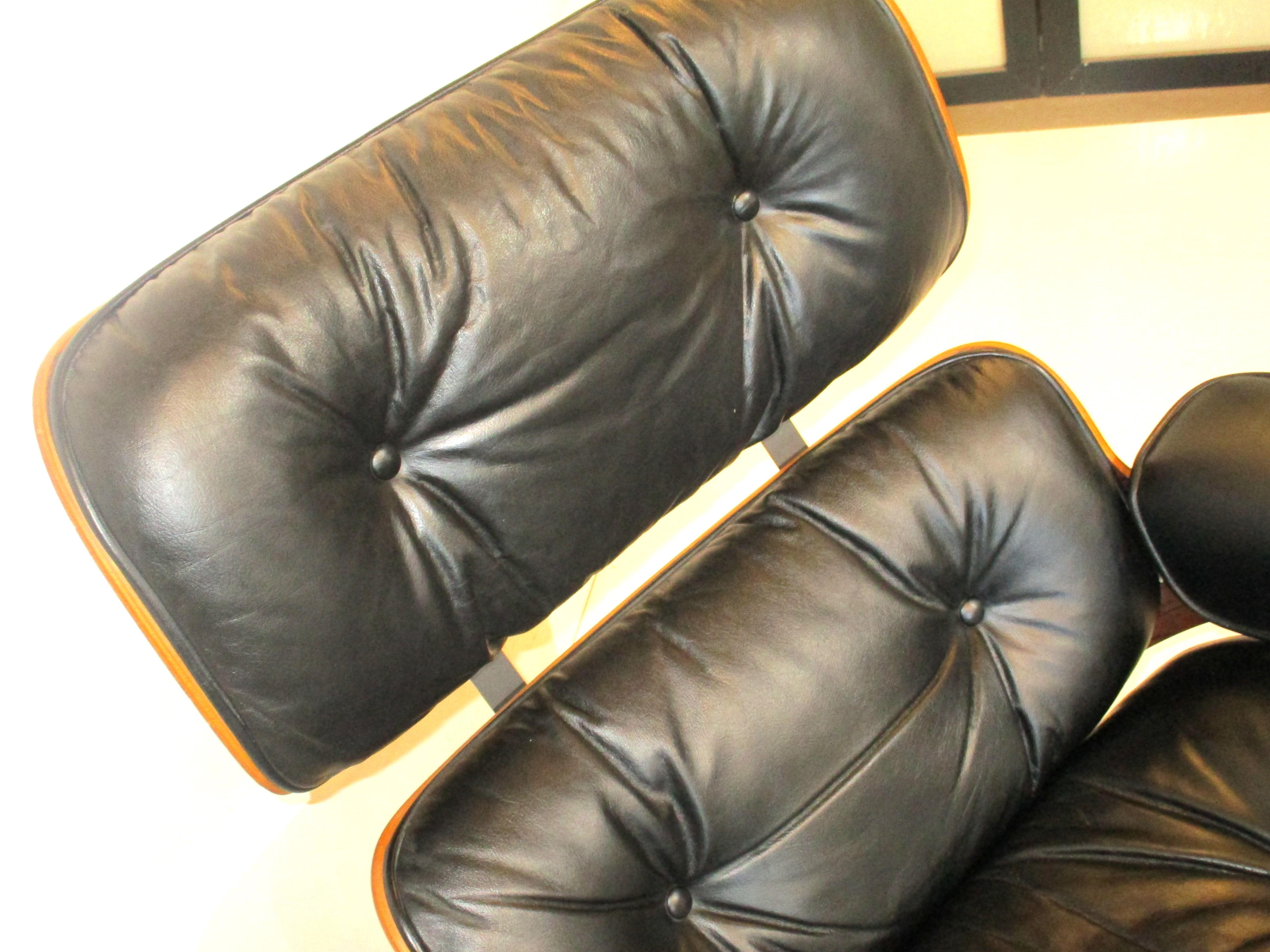 Eames fauteuil de salon en bois de rose/cuir 670 avec pouf pour Herman Miller ( A )  6