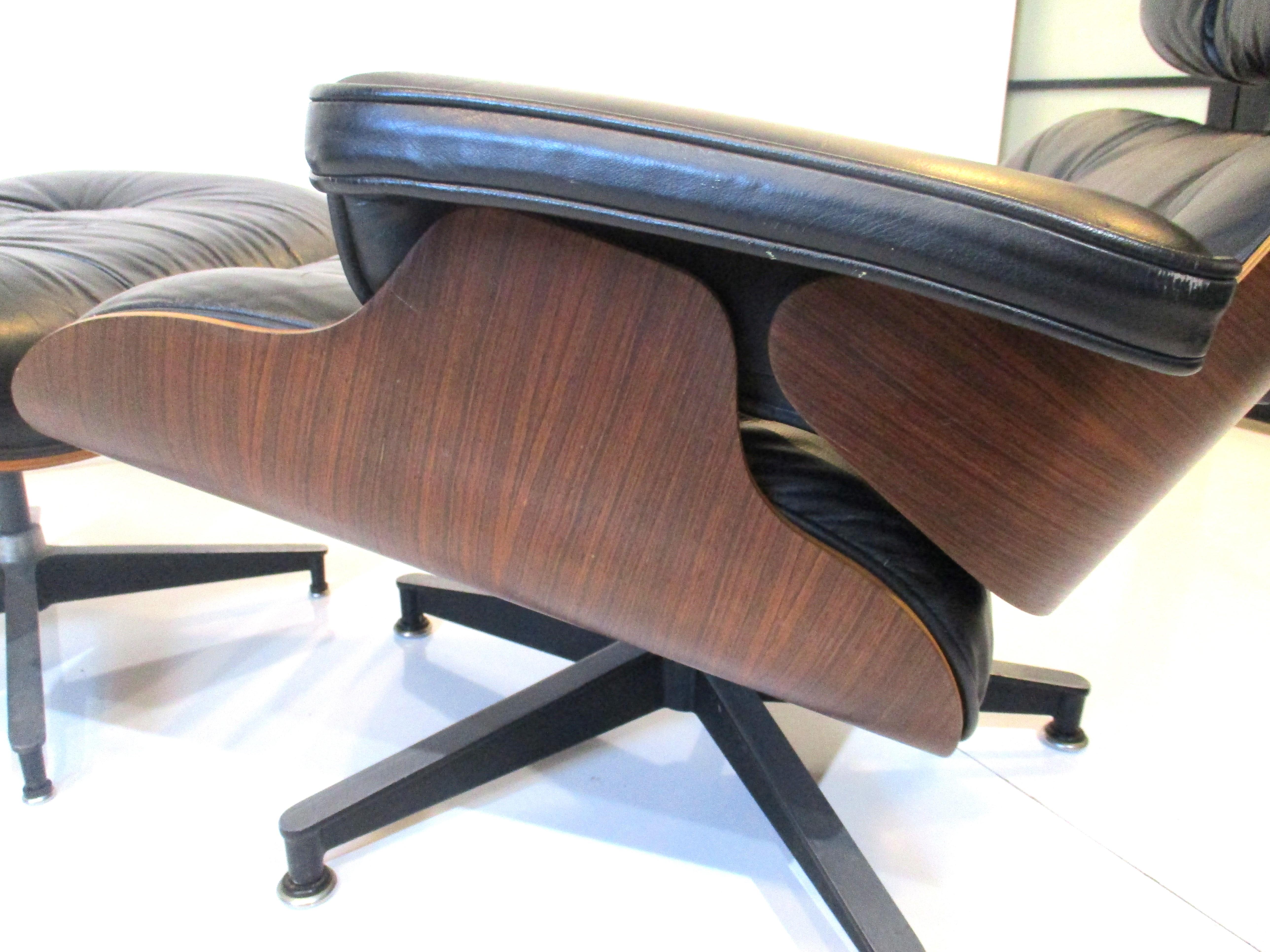 Eames fauteuil de salon en bois de rose/cuir 670 avec pouf pour Herman Miller ( A )  2