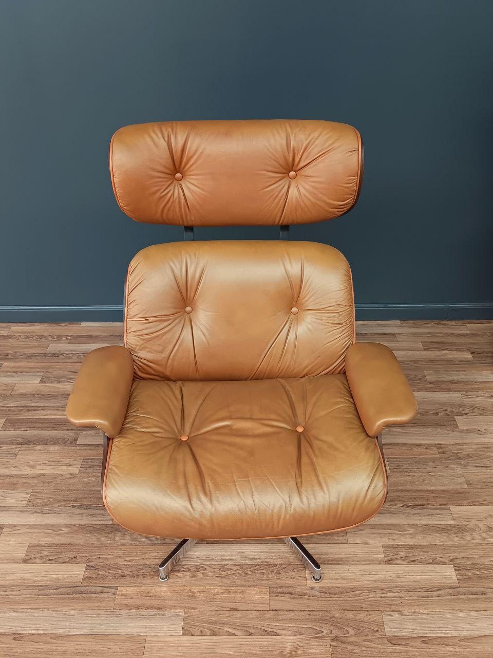 Vintage Eames Style Mid-Century Modern Lounge Chair with Ottoman by Selig In Good Condition In Los Angeles, CA