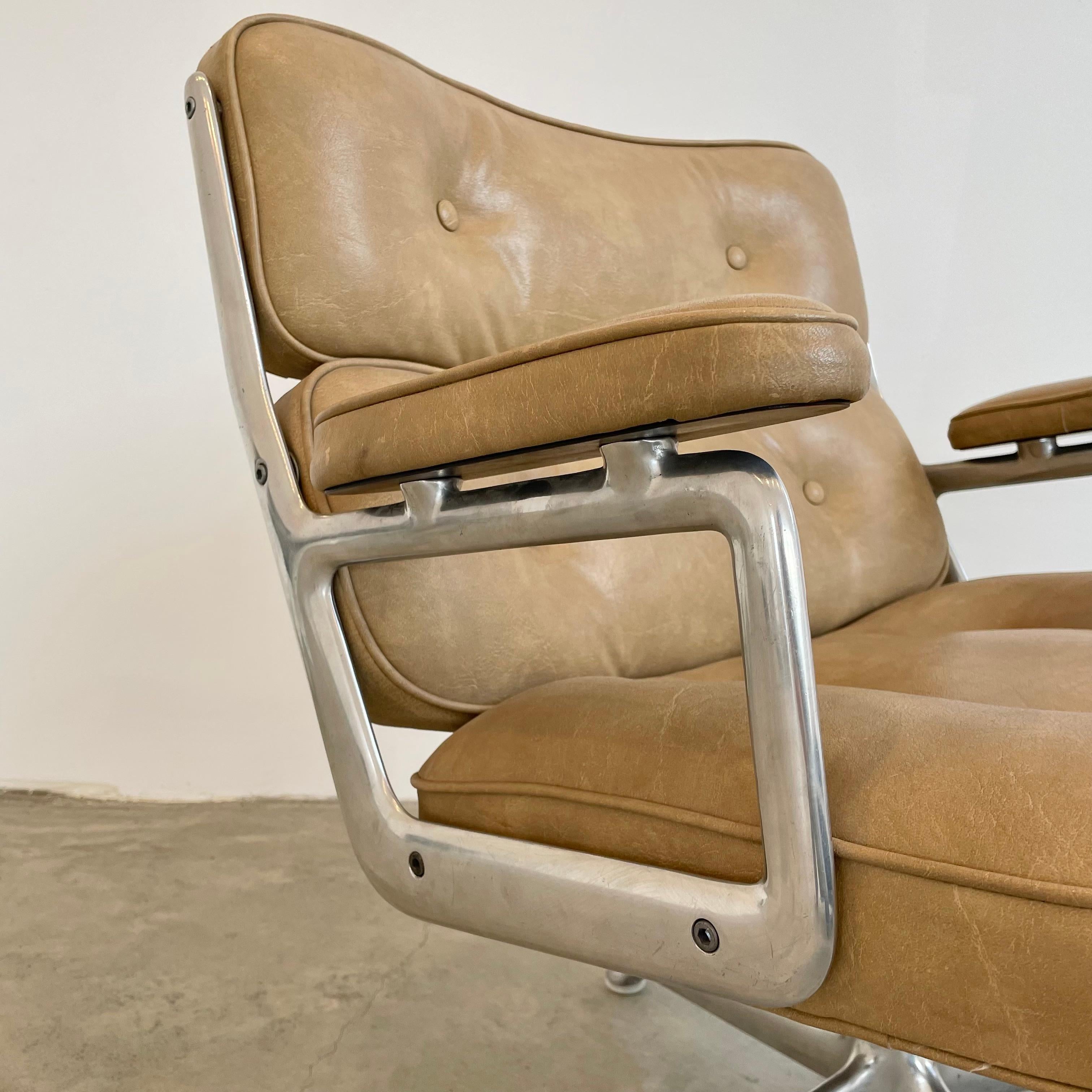 Vintage Eames Time Life Lobby Chair in Camel 4