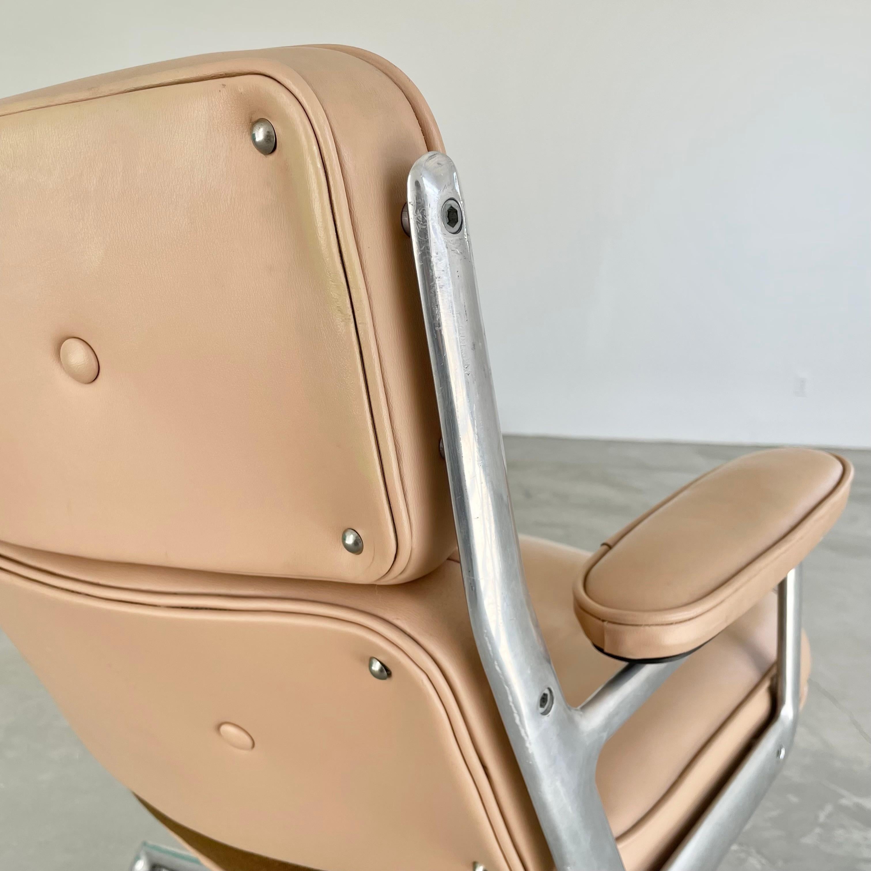 Vintage Eames Time Life Lobby Chair in Camel 7
