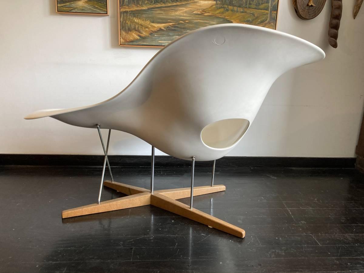 Mid-Century Modern Eames fauteuil Vitra La Chaise Vintage, original, première génération en fibre de verre, 1992 en vente