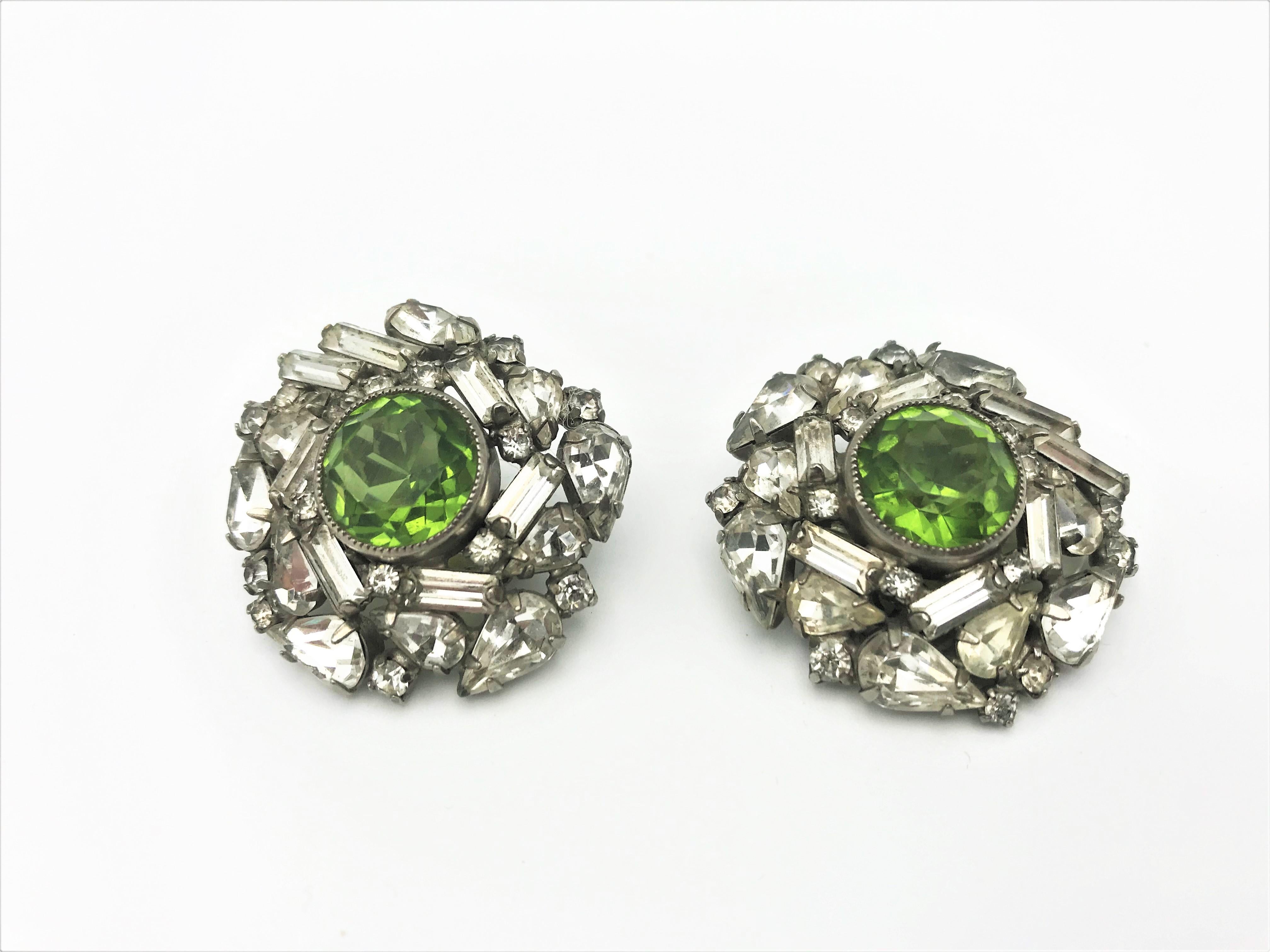Artist Vintage ear clip with clear rhinestones + green rhinestones 1940s For Sale