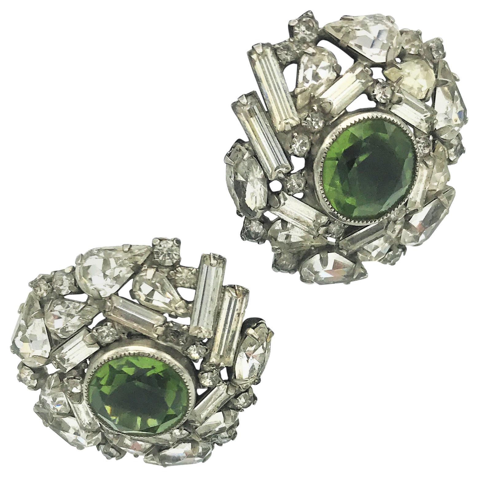 Vintage ear clip with clear rhinestones + green rhinestones 1940s For Sale