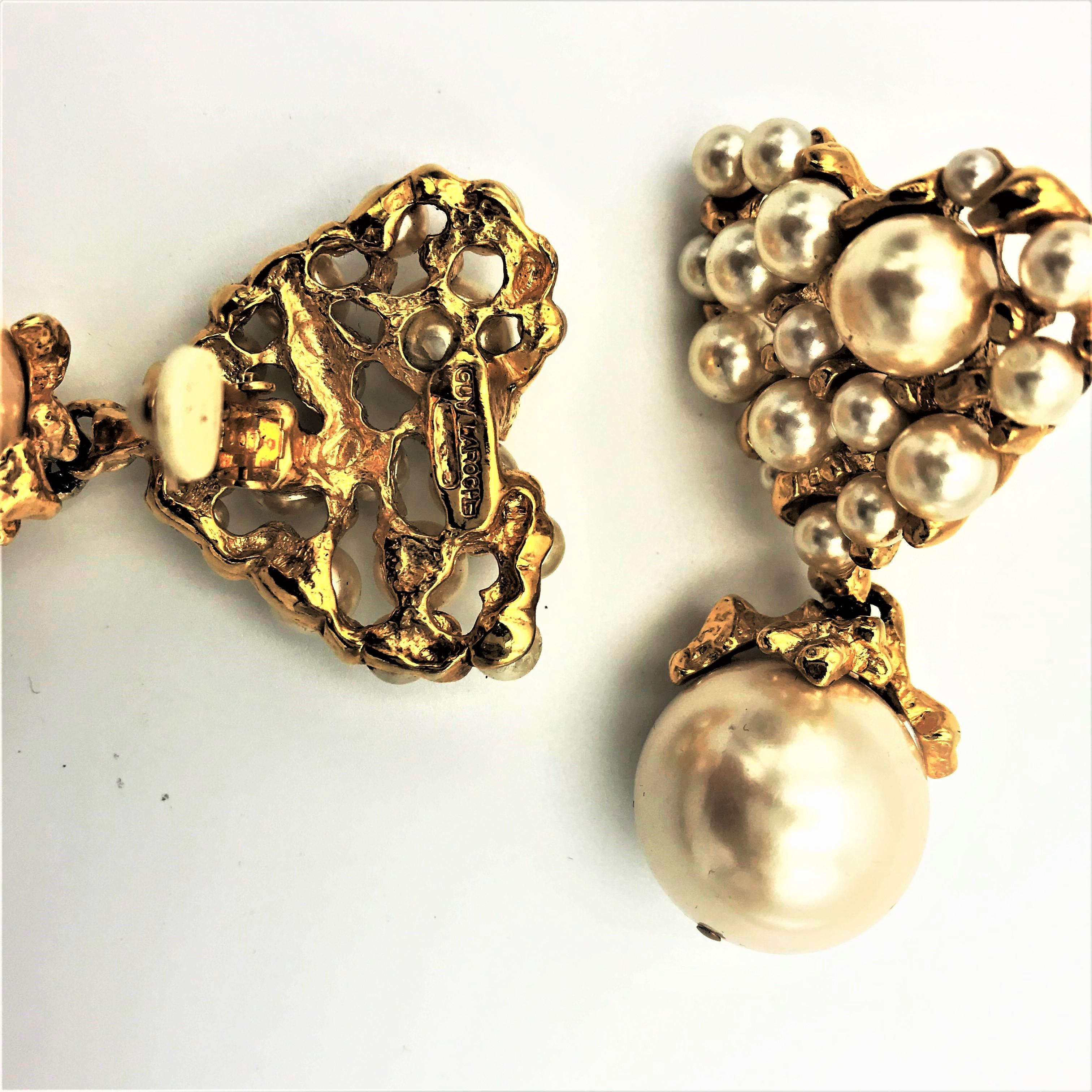 Heart clip on earring with many faux pearls, signed Guy Laroche Paris 1990s 5