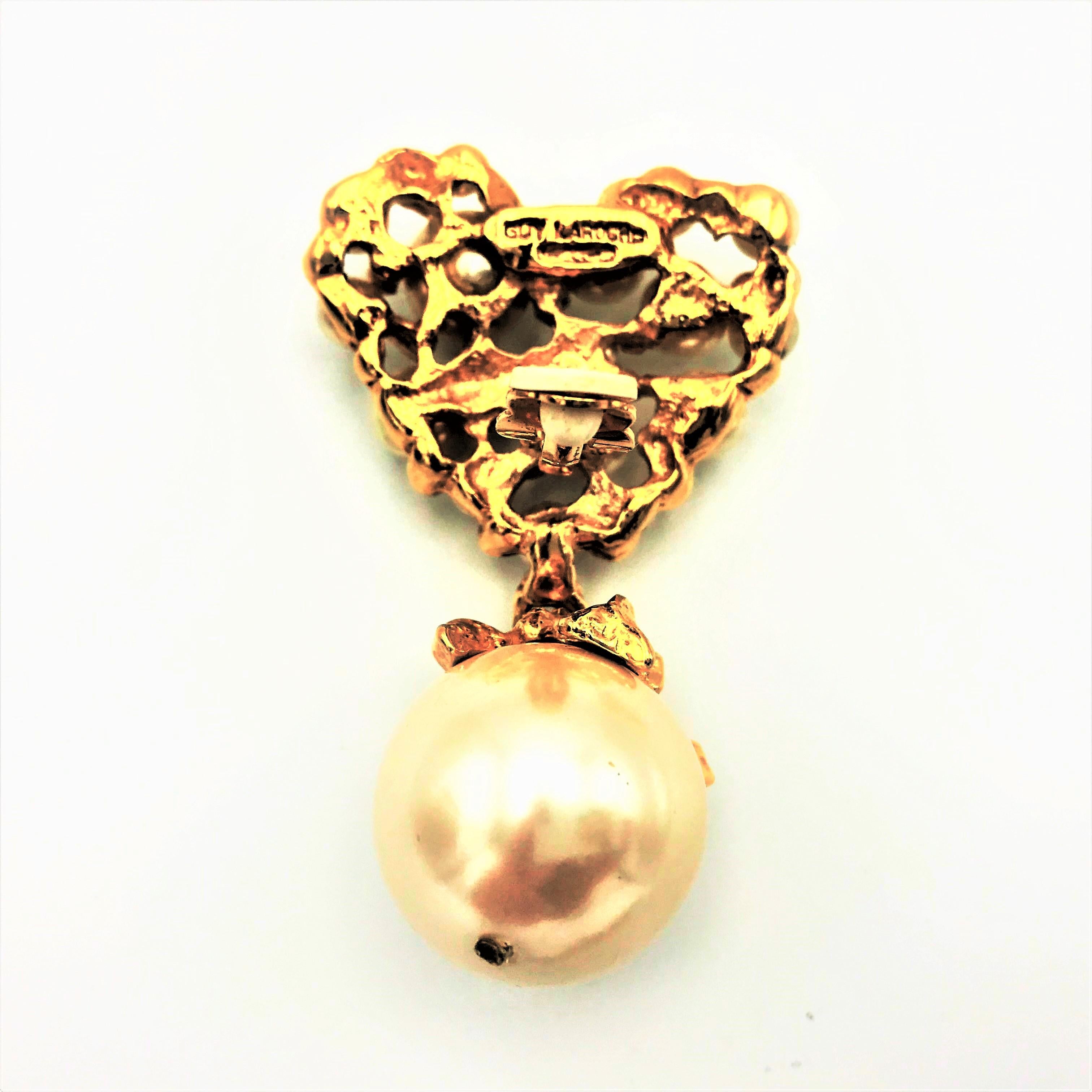 Heart clip on earring with many faux pearls, signed Guy Laroche Paris 1990s 6