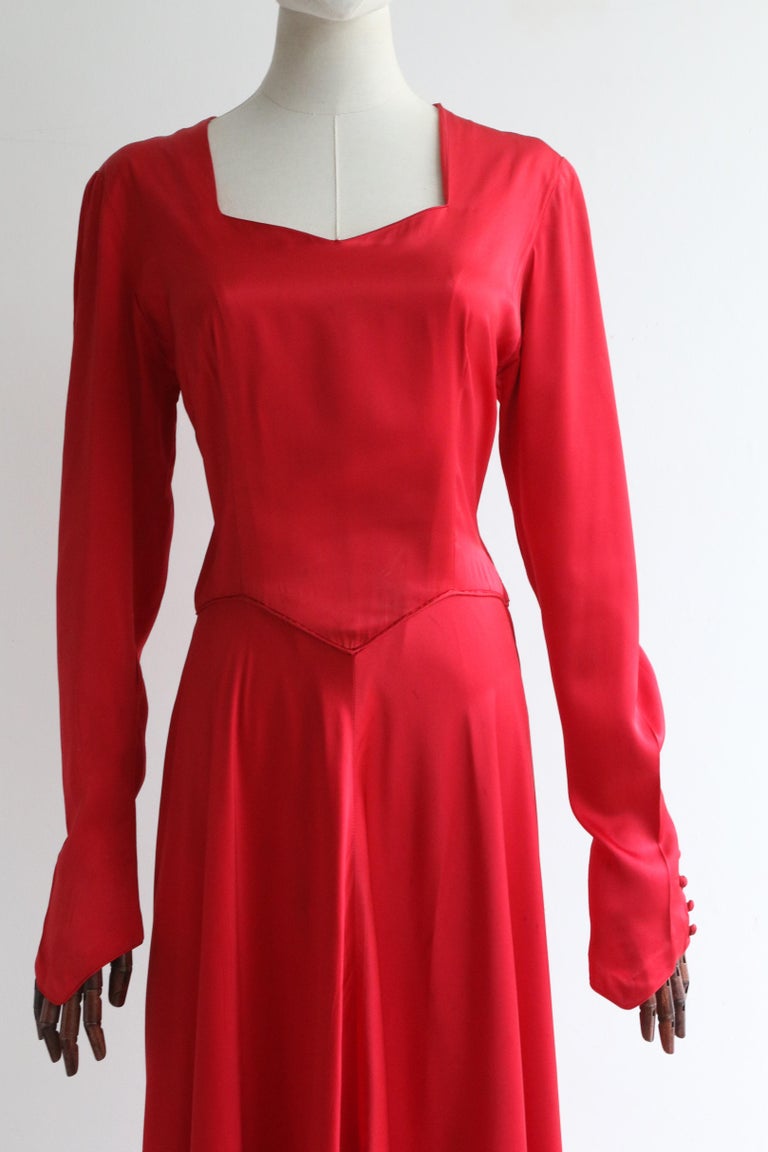 Vintage Early 1940's Crimson Red Satin Evening Dress UK 10-12 US 6-8 For  Sale at 1stDibs | 1940s evening dresses uk, uk 6-8 in us, uk 10-12 to us