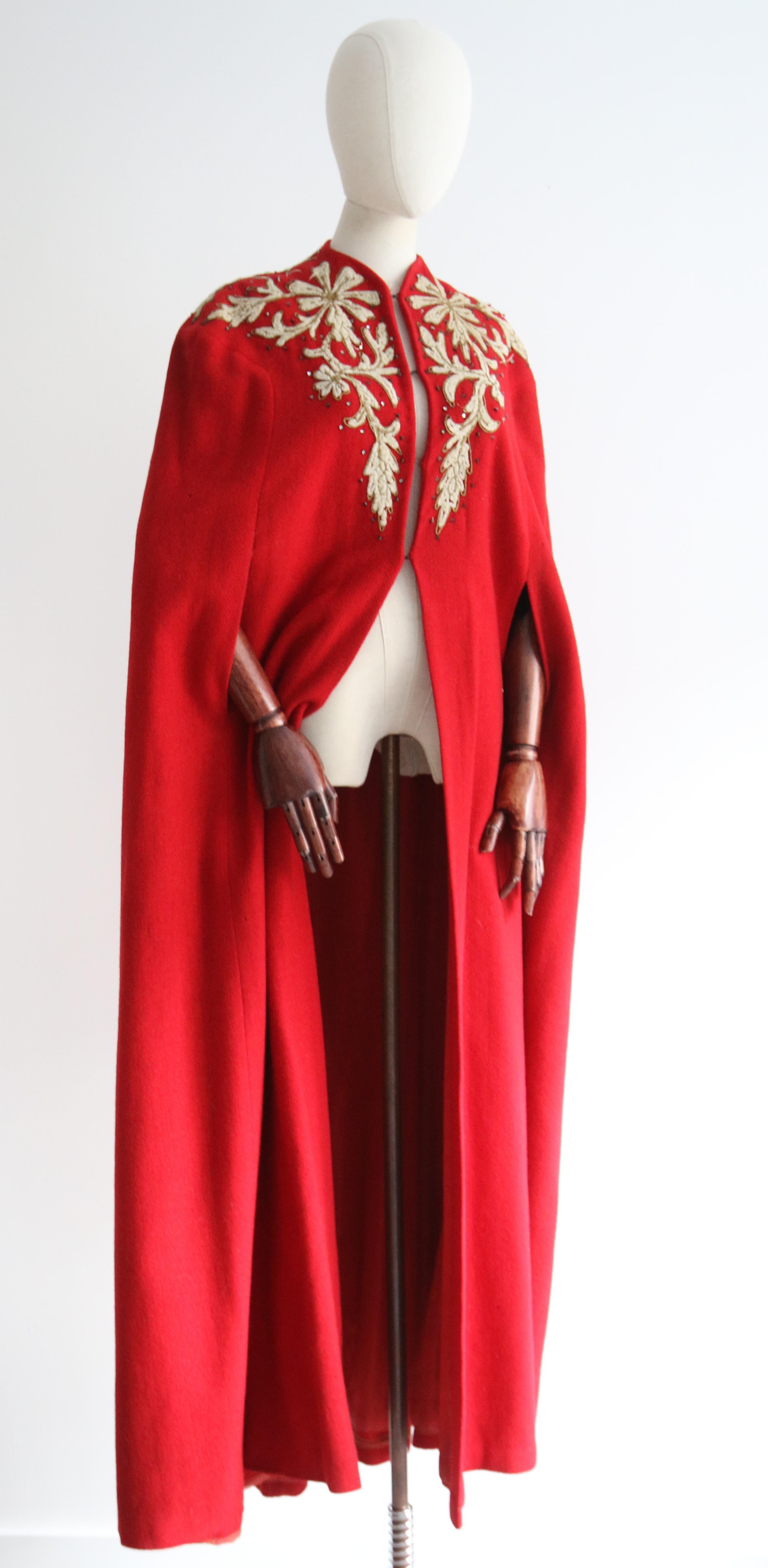 Women's or Men's Vintage Early 1940's Red Wool Embroidered Cape UK 10-16 US 6-12 For Sale