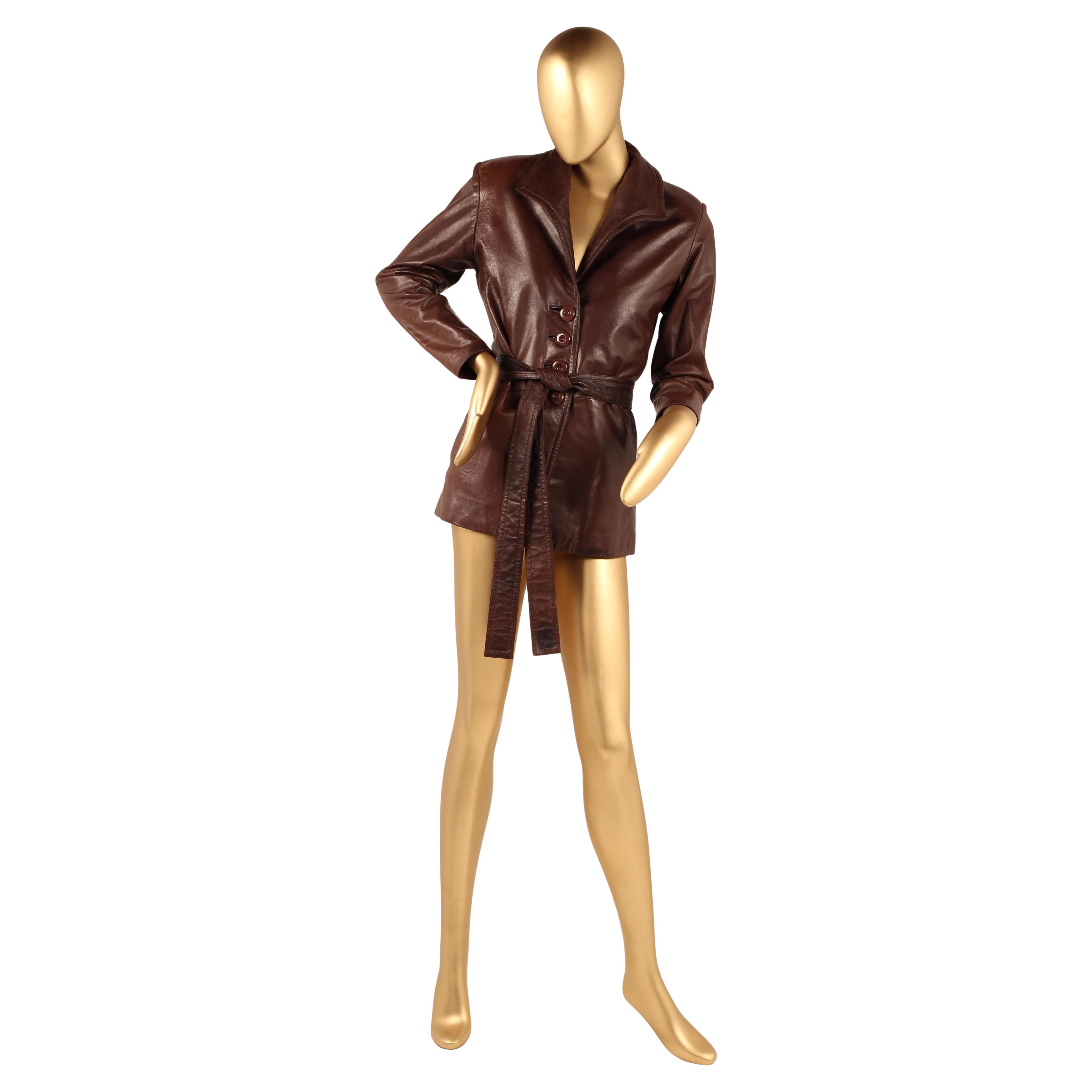 Yves Saint Laurent Rive Gauche Brown Leather Longline Tailored Jacket, Vintage Early 1980s 

OVERVIEW
This vintage Yves Saint Laurent Rive Gauche leather jacket from the early 1980s is crafted in supple brown lambskin and cut in a longline tailored