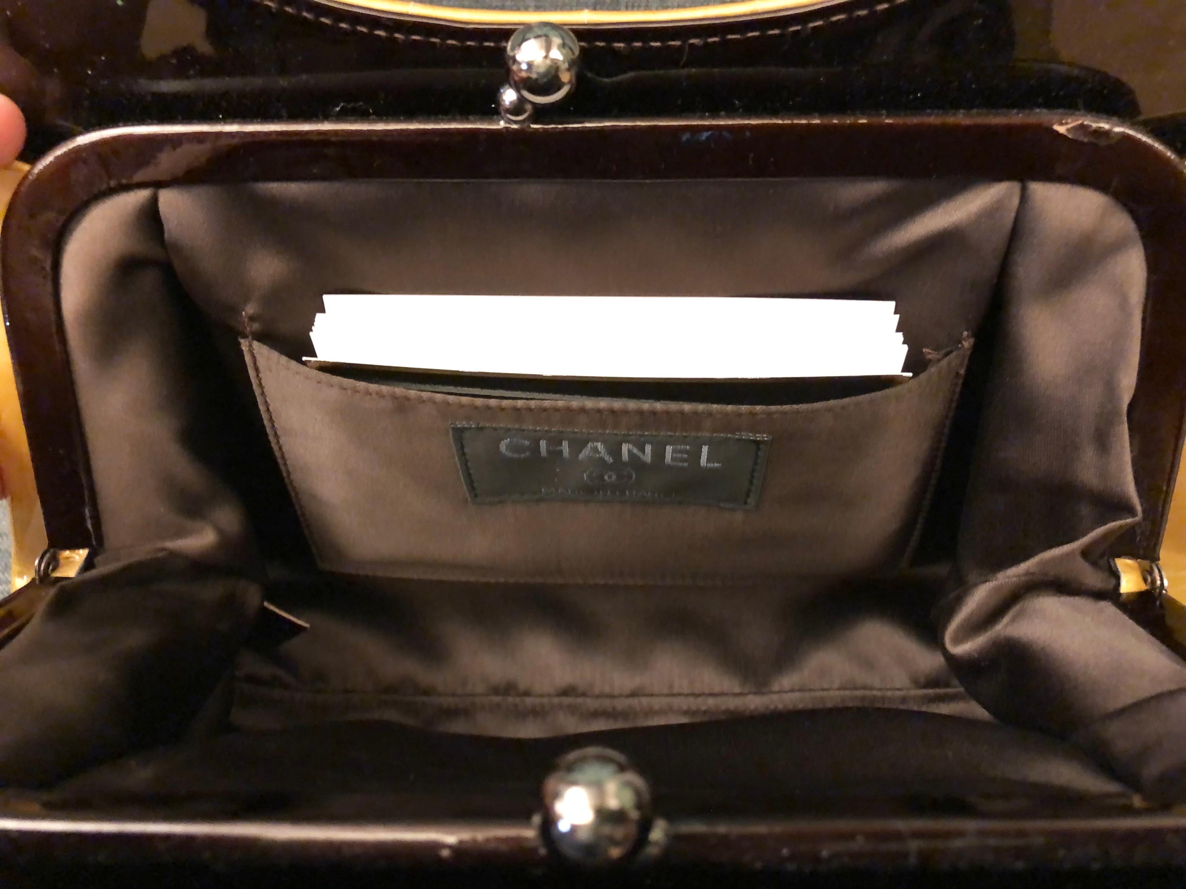 Women's or Men's Chanel Yellow Patent “CC” Handbag  For Sale