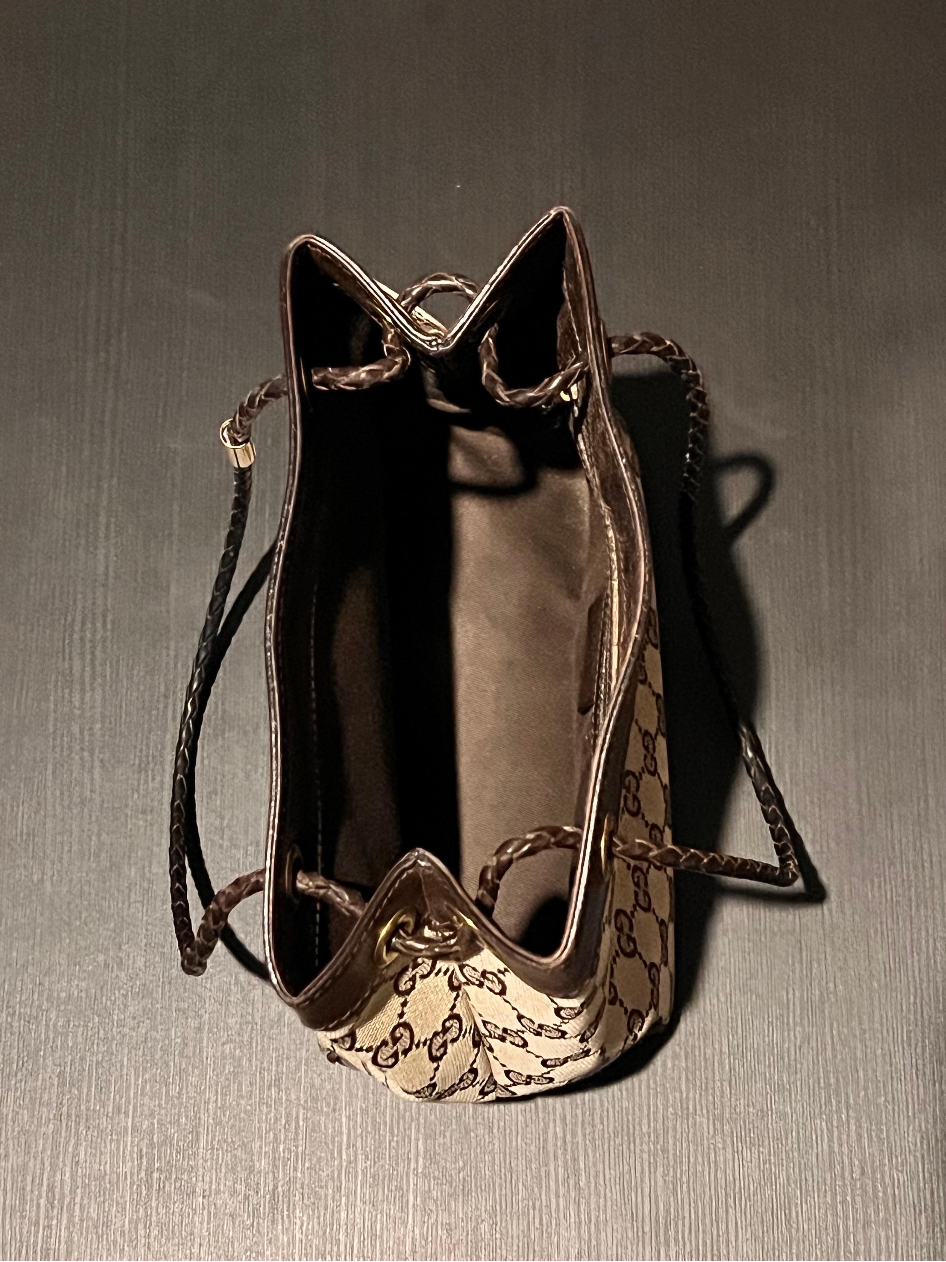 Vintage early 2000’s GUCCI bucket bag in monogram print 9