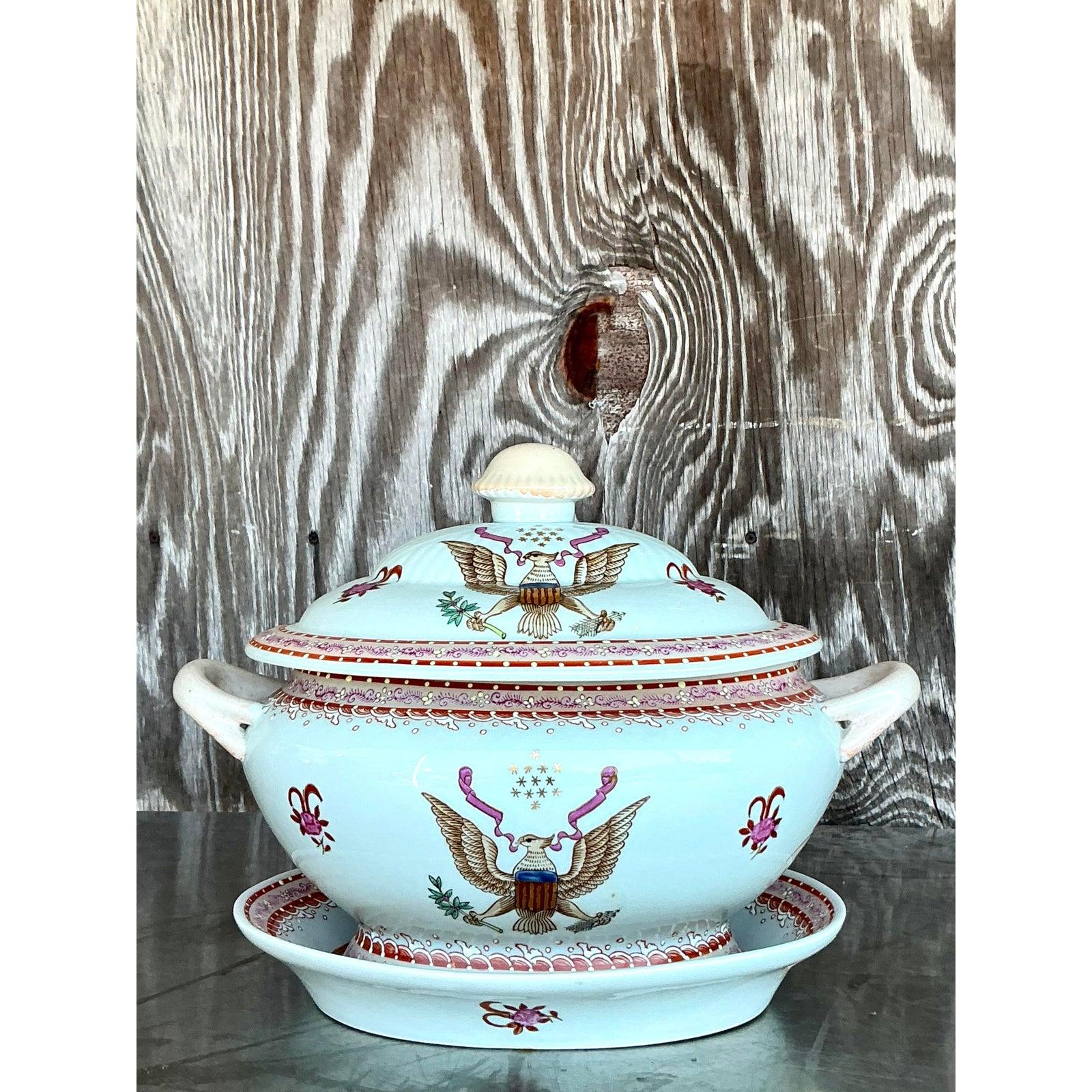 Porcelaine Soupière Amorial vintage du début du 20ème siècle en vente